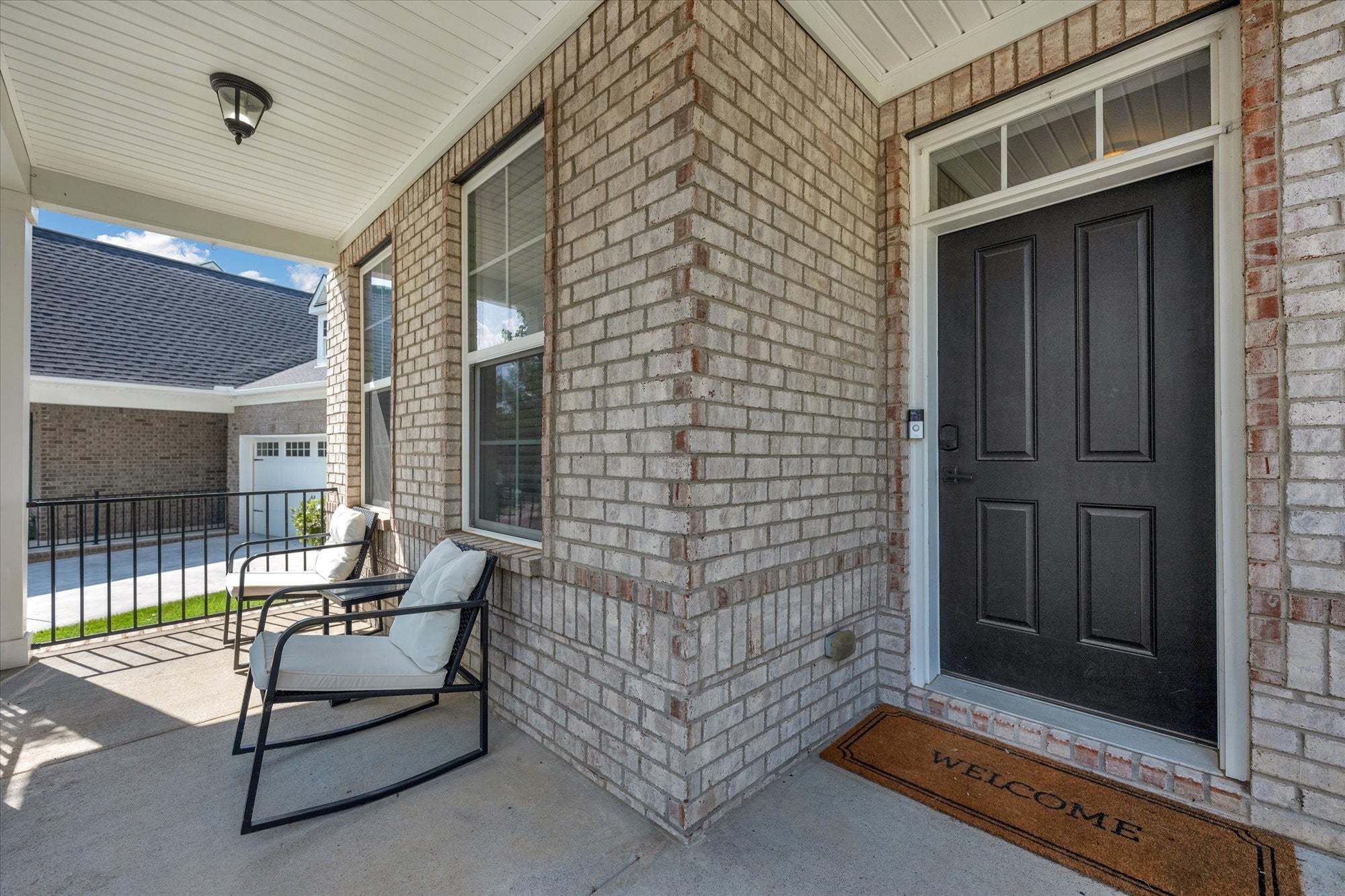 1909 Stonewater Dr
