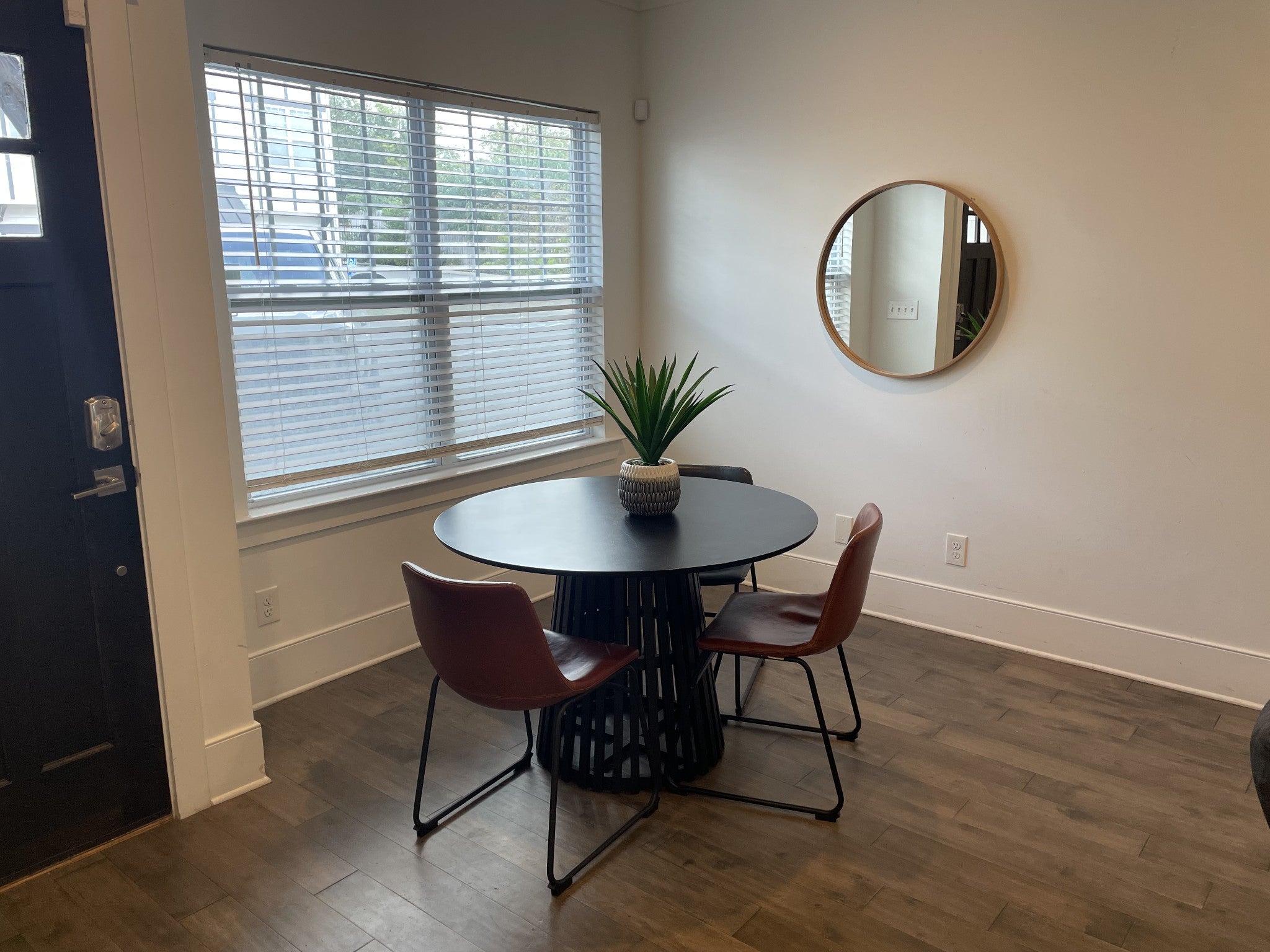 6511 Robertson Ave 10, Nashville TN 37209 3-bed home, photo 2 of 21