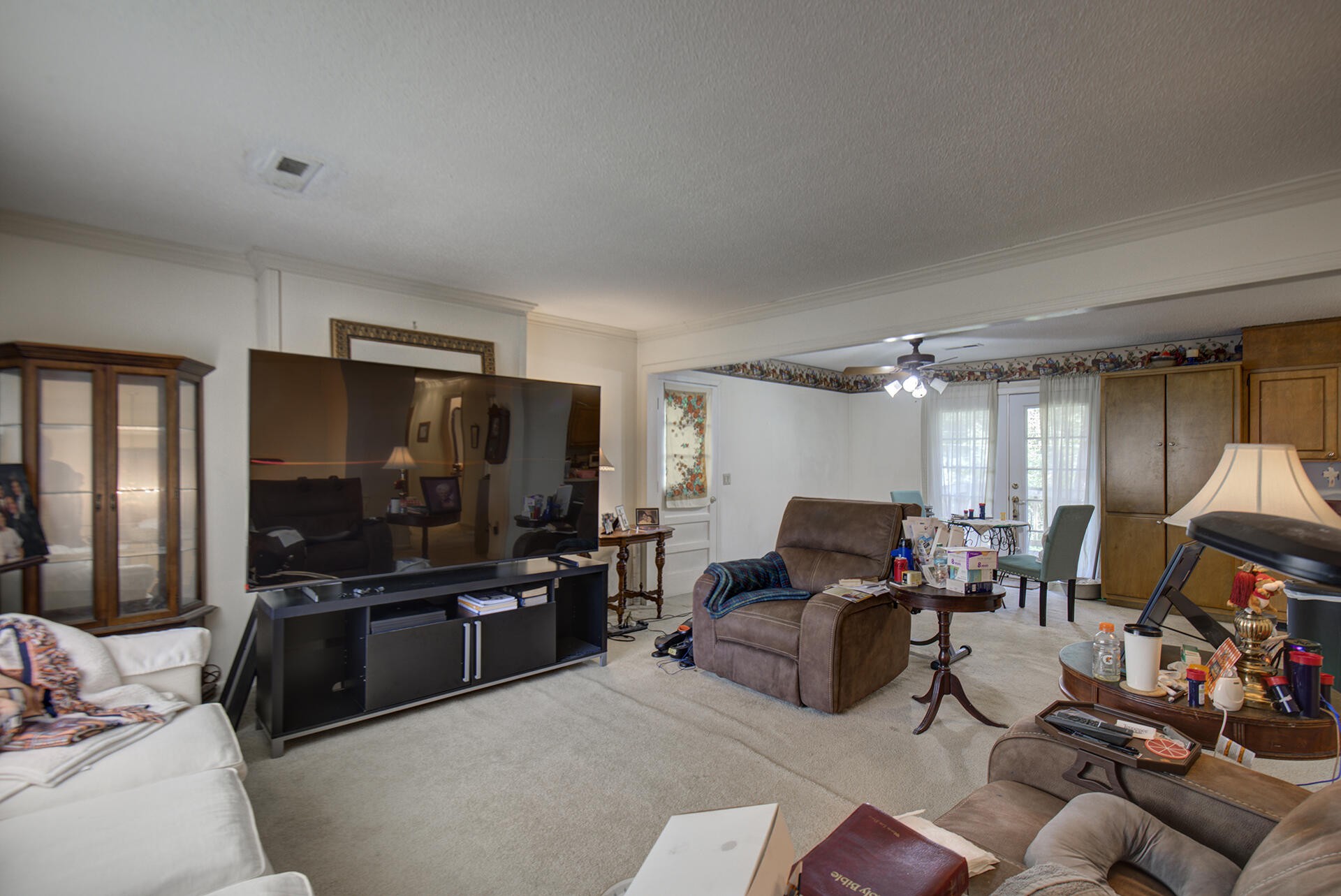 6512 Lakeshore Parkway