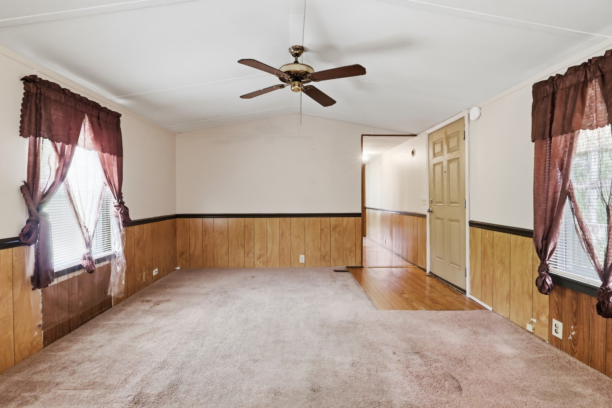 1230 Brandy Hollow Rd