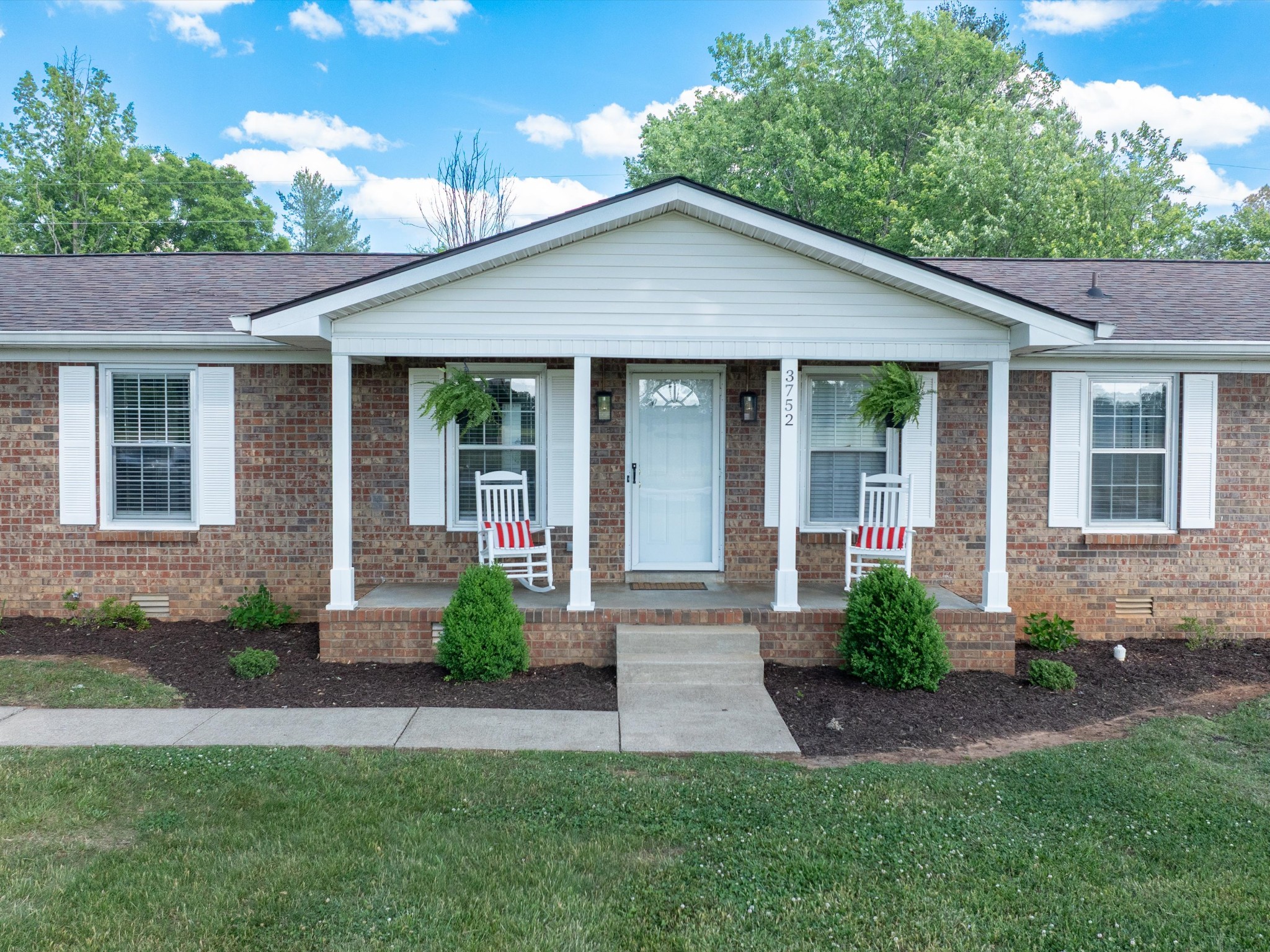 3752 Sulphur Springs Rd