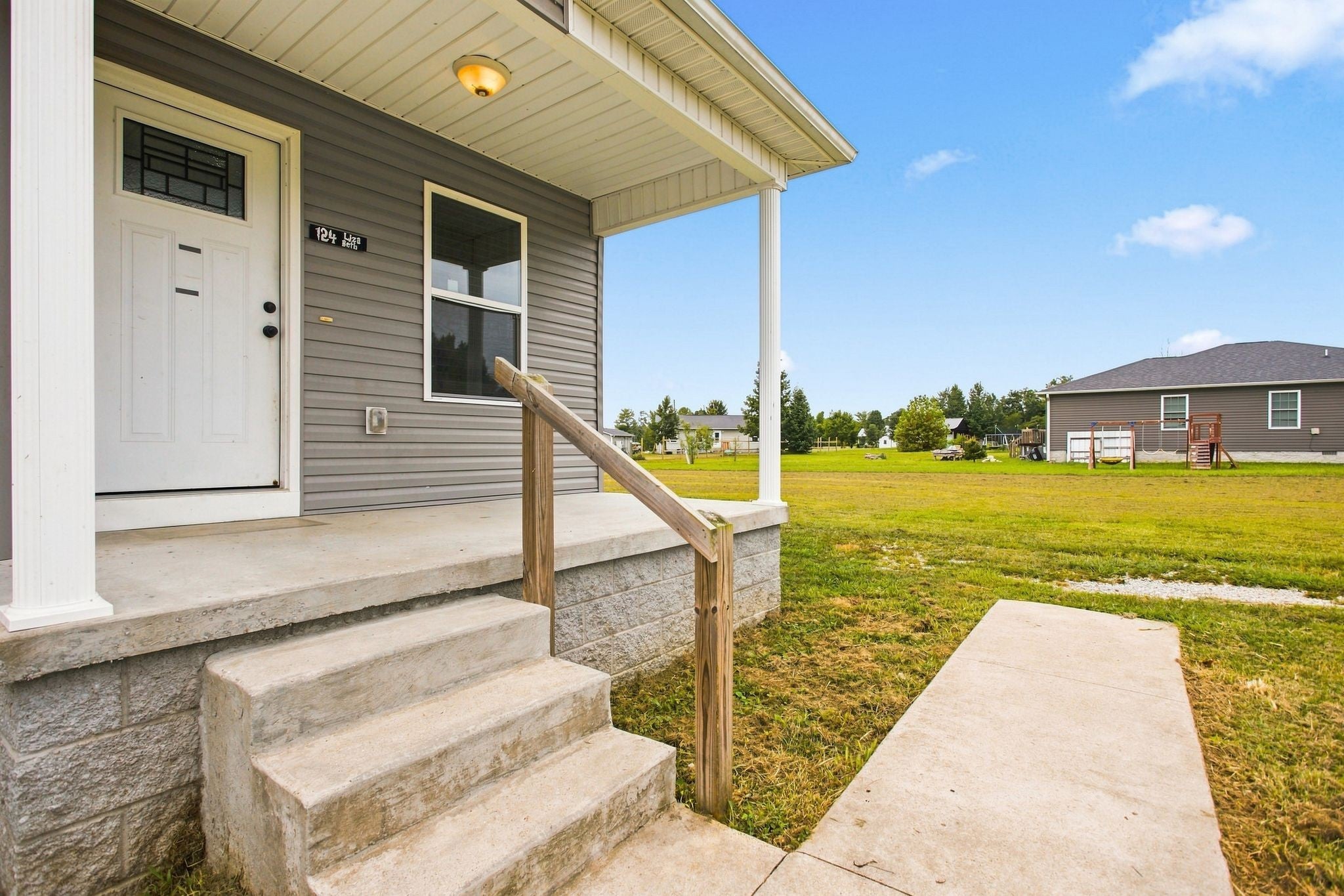 124 Liza Beth Ln
