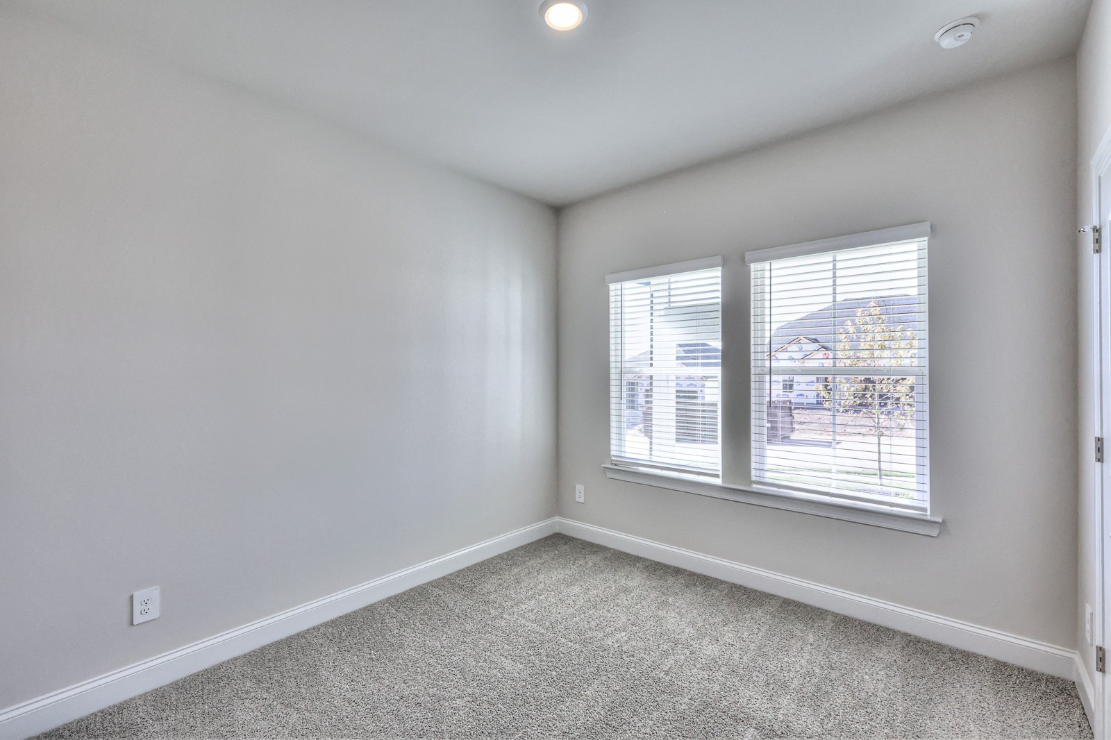 1255 Bluffton Cir