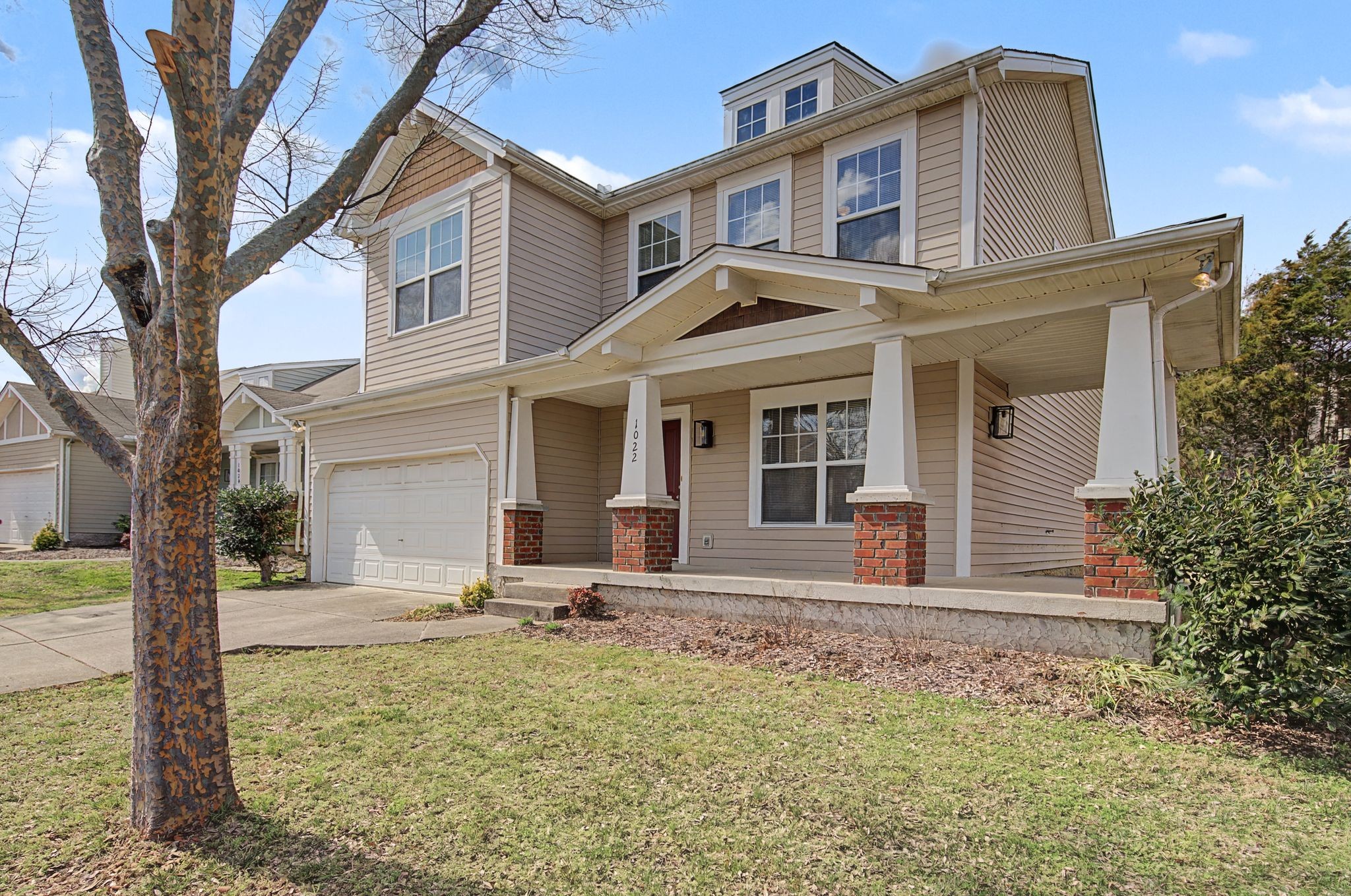 1022 Bradford Park Rd