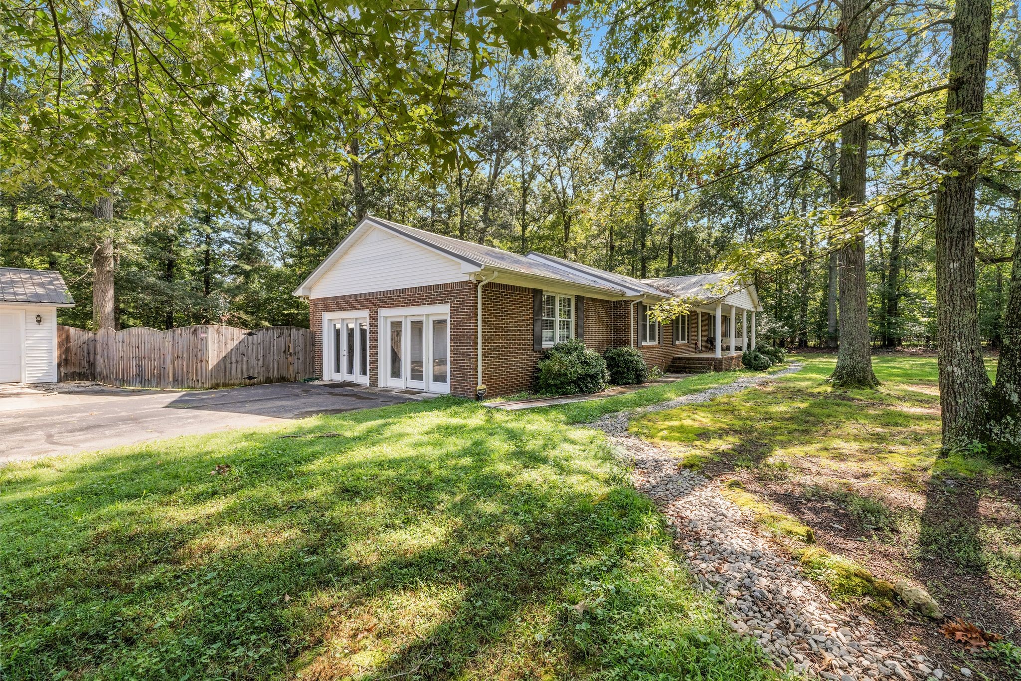 461 Royal Oak Dr