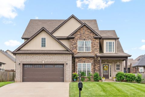 206 Melbourne Dr Clarksville TN 37043