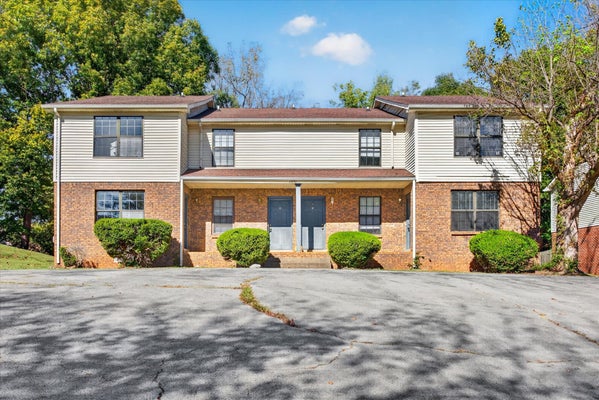 1551 E KNOLLWOOD CIR APT 4, CLARKSVILLE, TN 37043 - Image b92d0e26457bfe06f3fec6dfefca63f3/1173463862