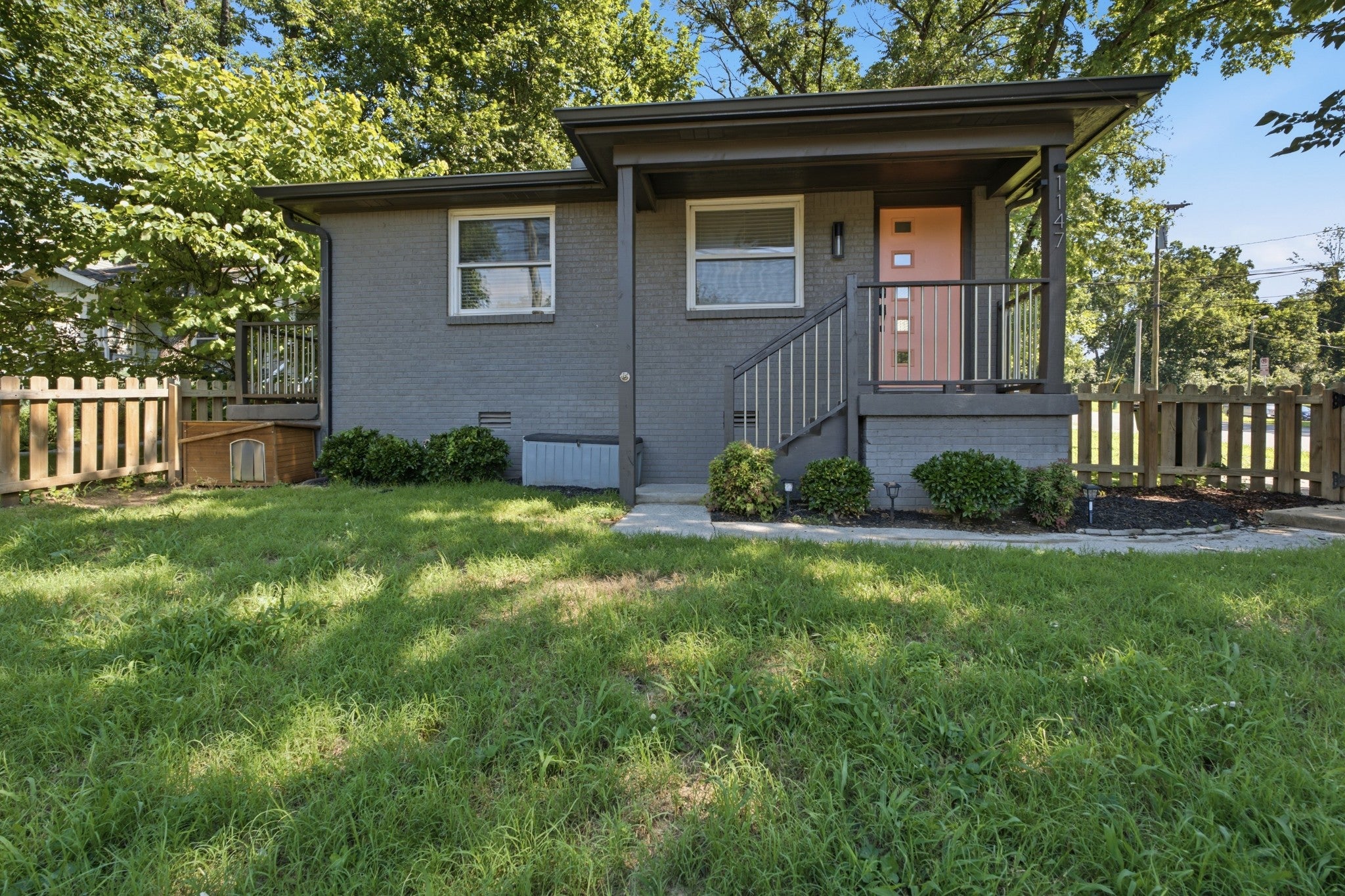 2.0-bed rental at 1147 Cahal Ave
