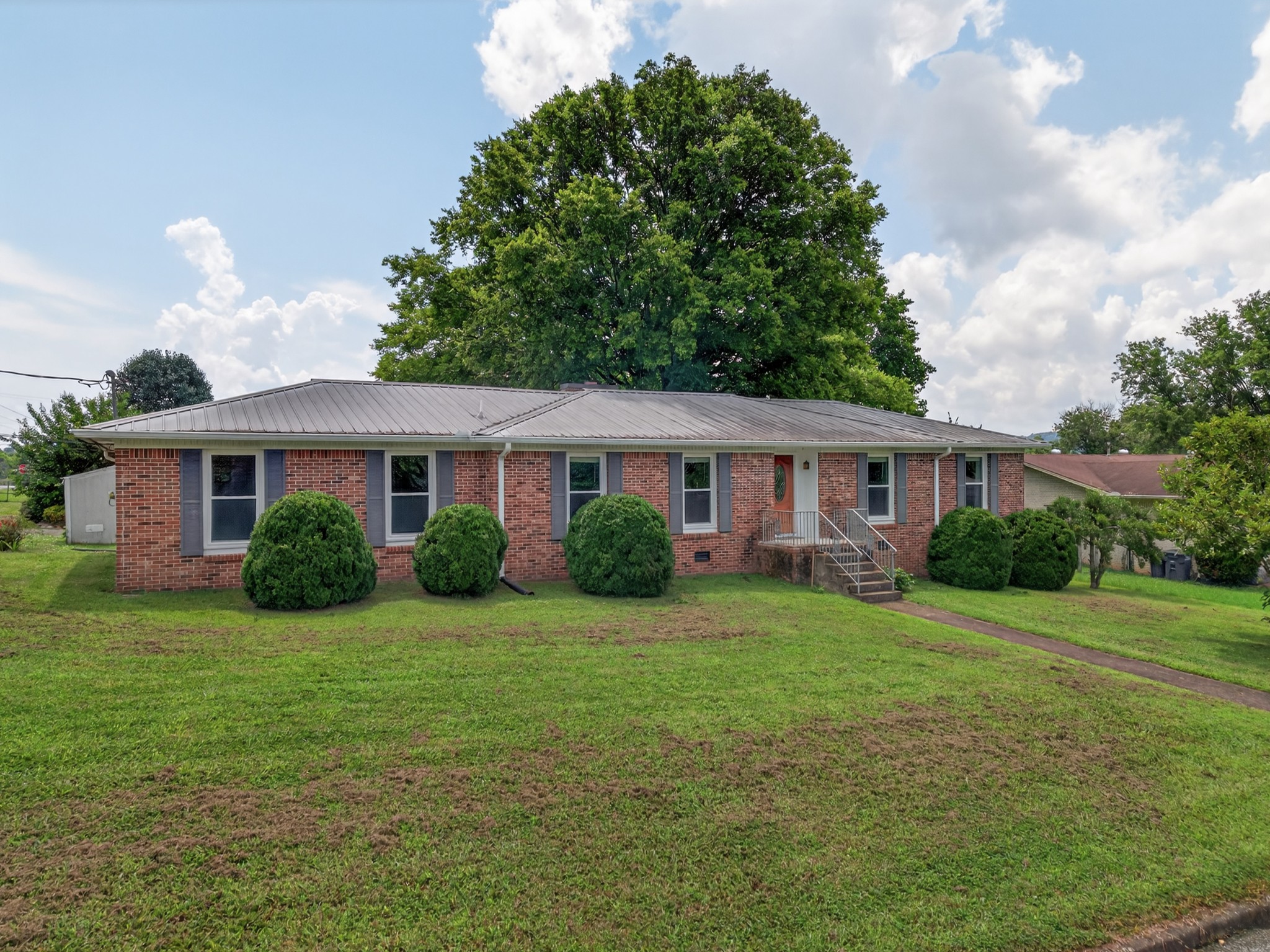 115 Noblett Ave