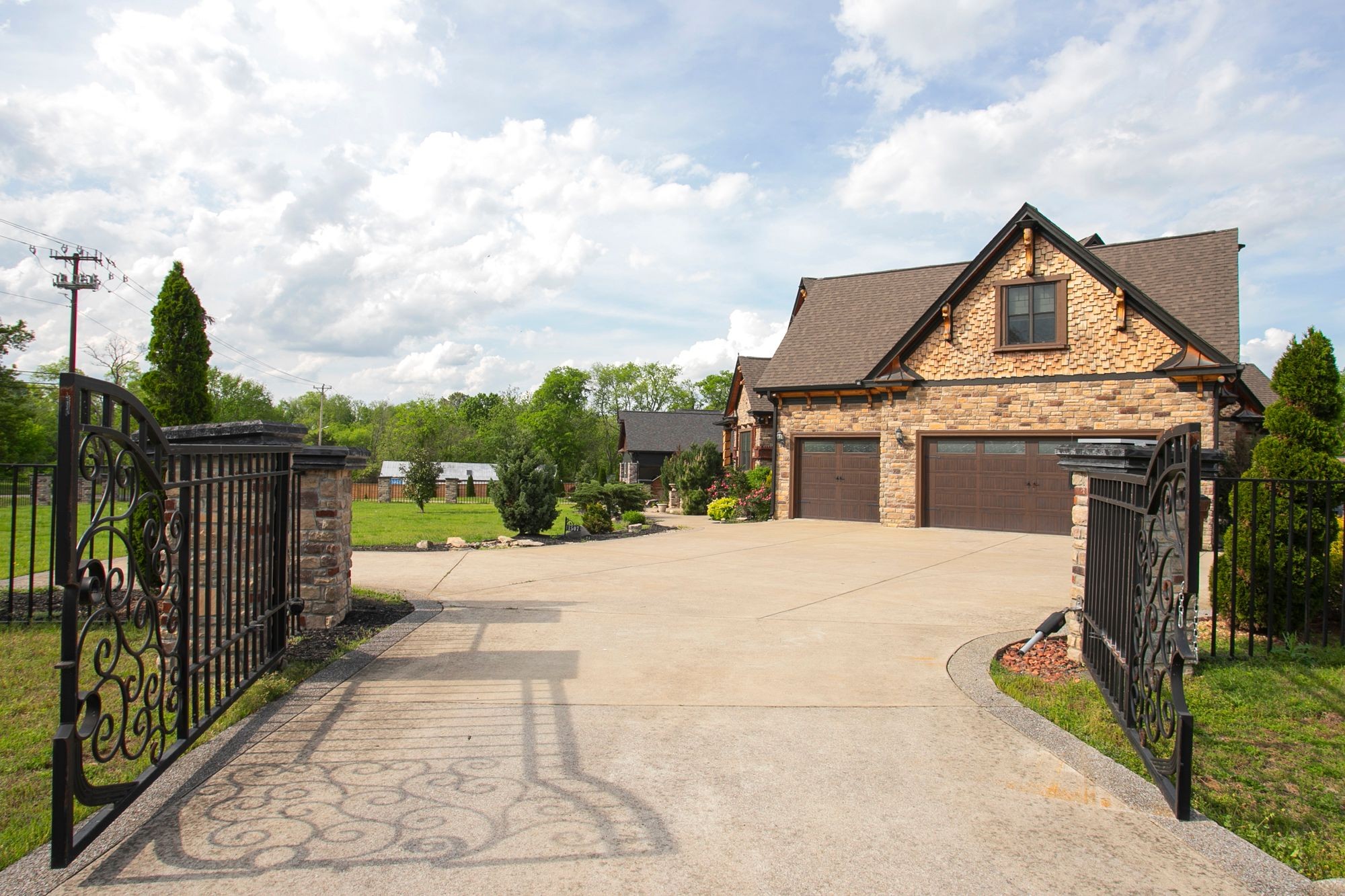 1507 Hudson Rd
