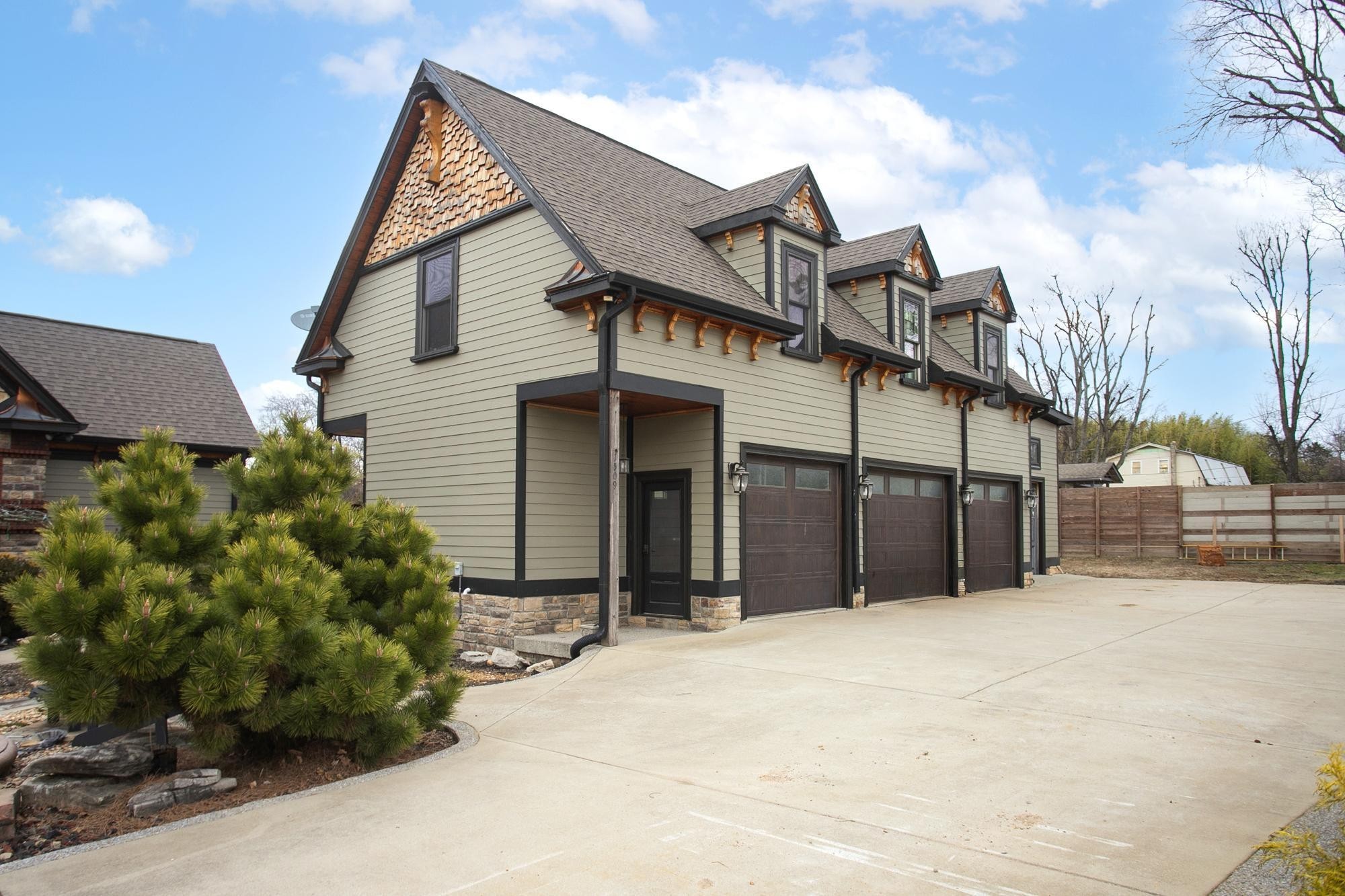 1507 Hudson Rd
