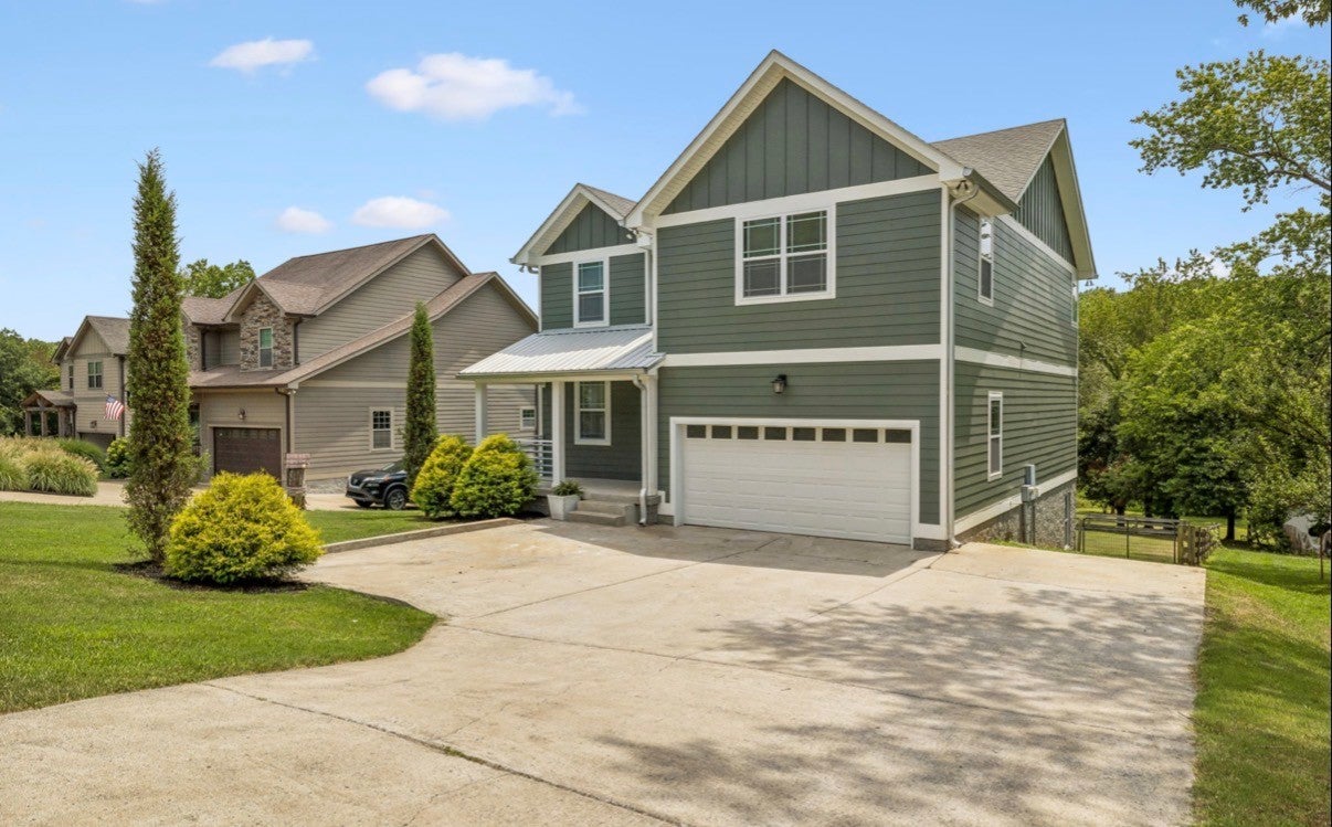326 Twin Cove Dr