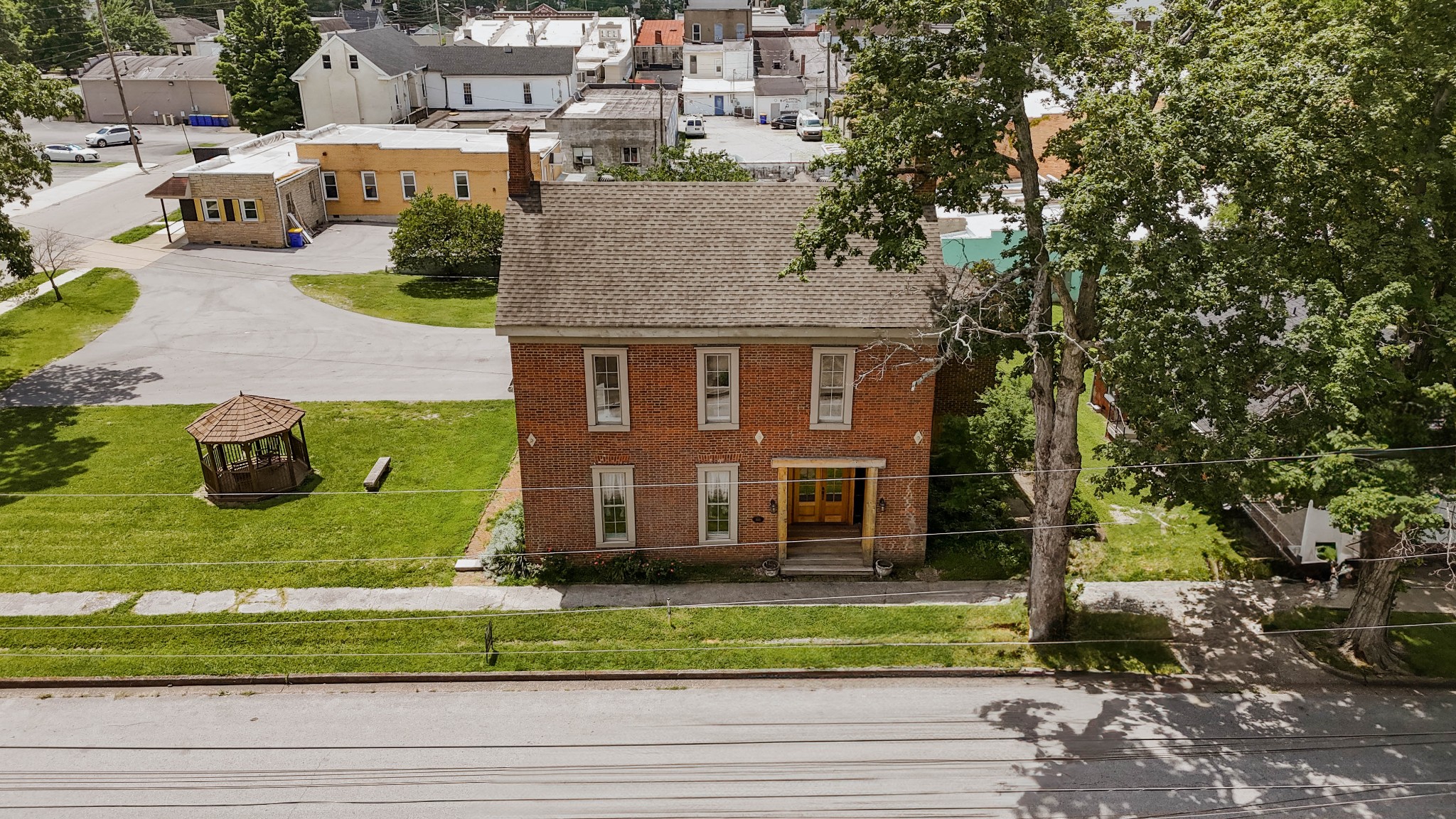 156 S Summer St