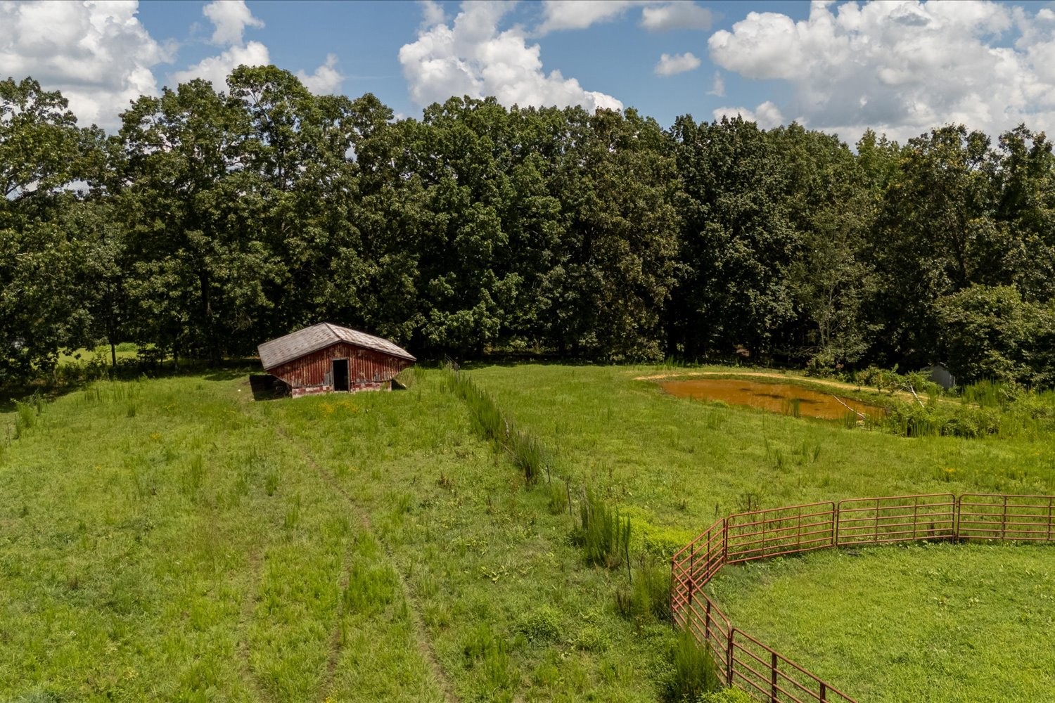 1611 Chisholm Rd