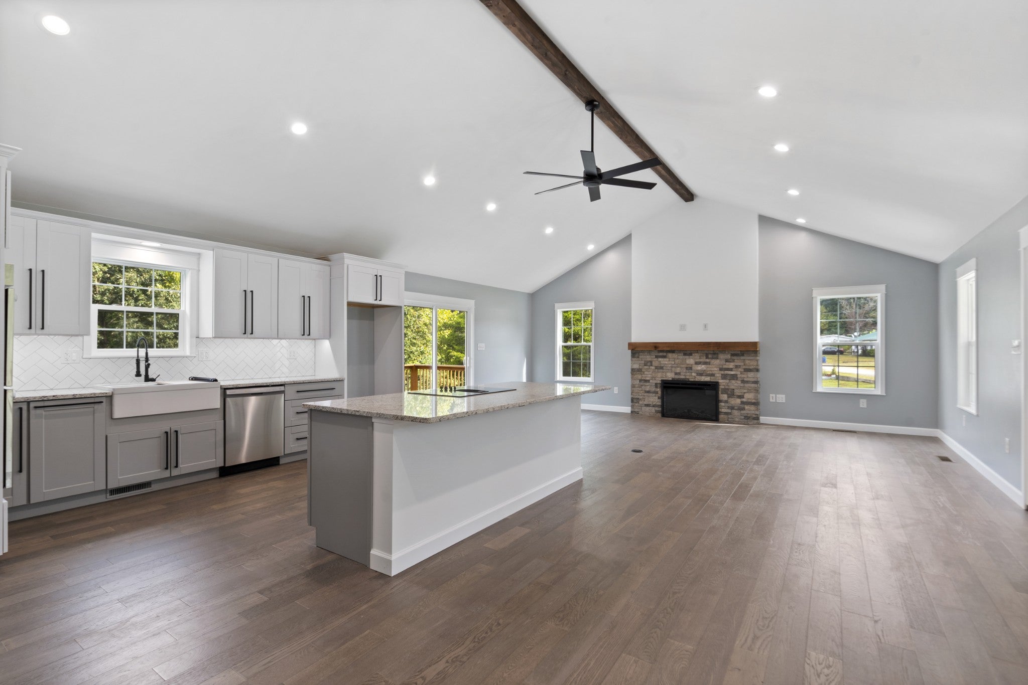 11526 Aaron Ln