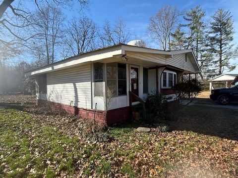 150 Emmett Stone Ln Normandy TN 37360