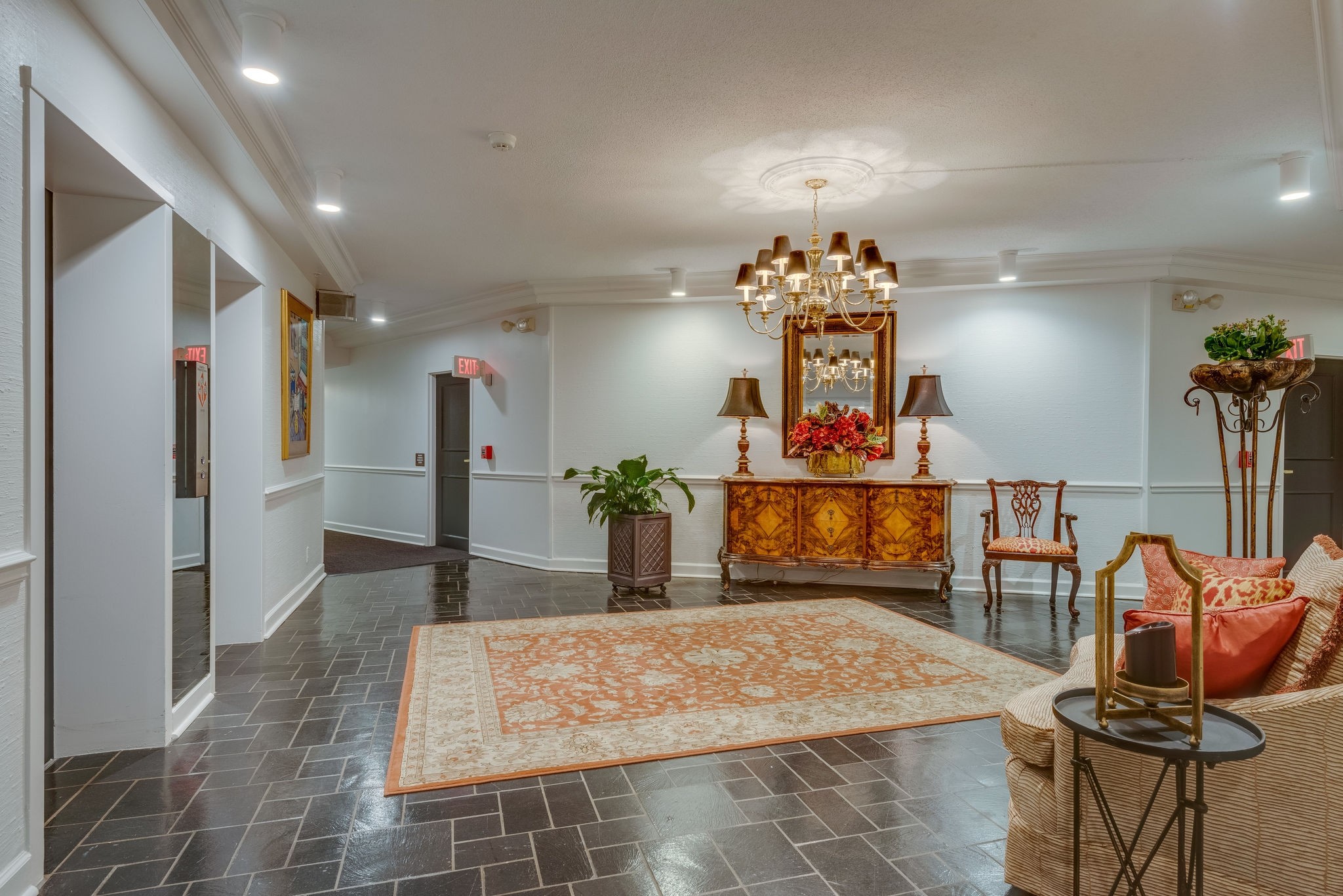 4215 Harding Pike 212