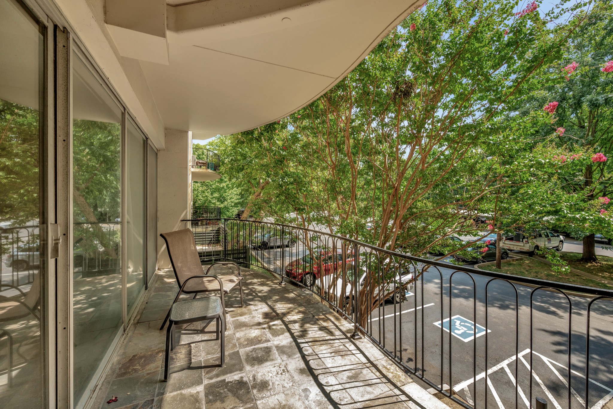 Nashville, Tennessee 37205, United States, 1 Bedroom Bedrooms, ,1 BathroomBathrooms,Residential,Active,181672