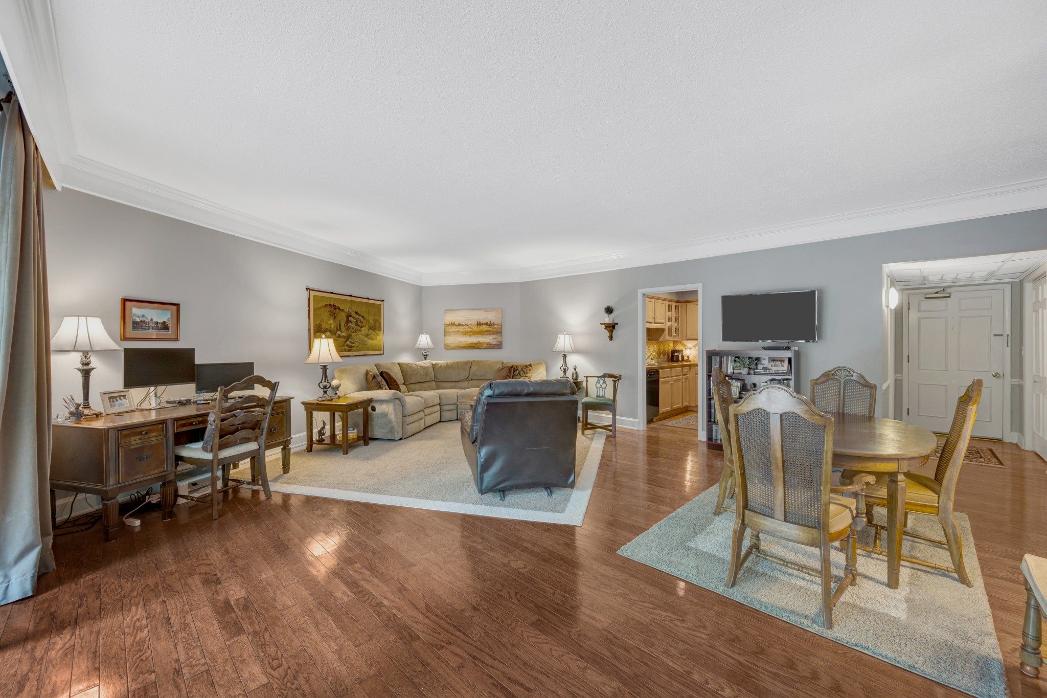 Nashville, Tennessee 37205, United States, 1 Bedroom Bedrooms, ,1 BathroomBathrooms,Residential,Active,181672