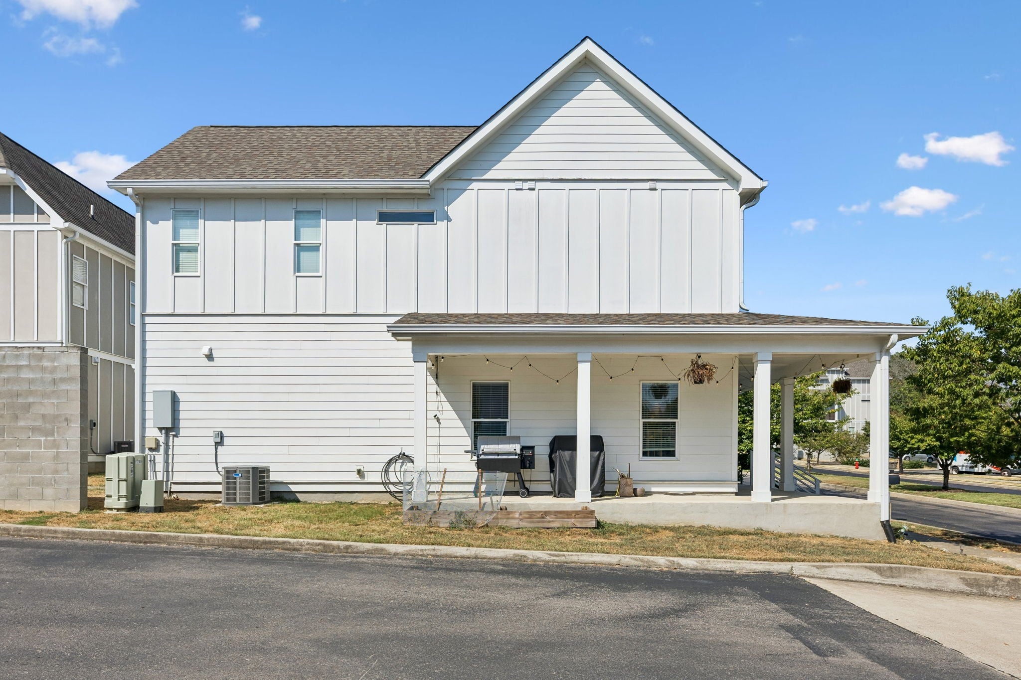 749 Cottage Park Dr