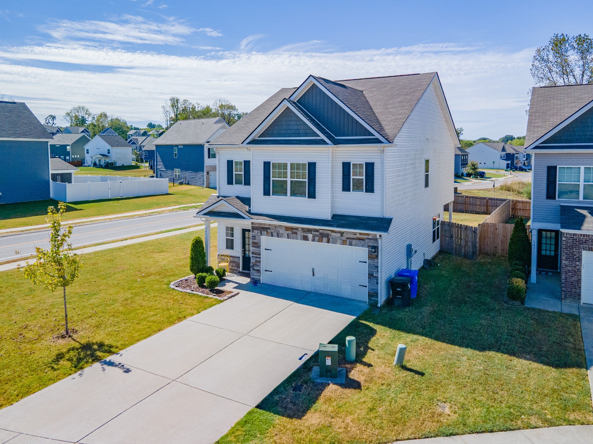 341 Geneva Ln