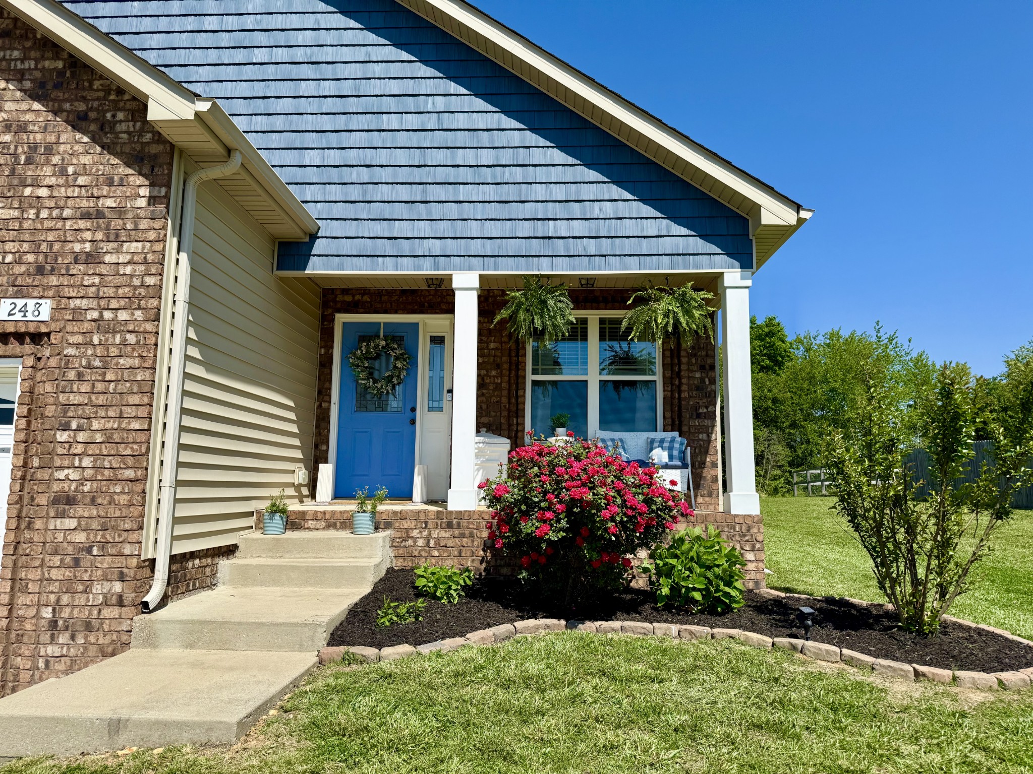 248 Hillview Way