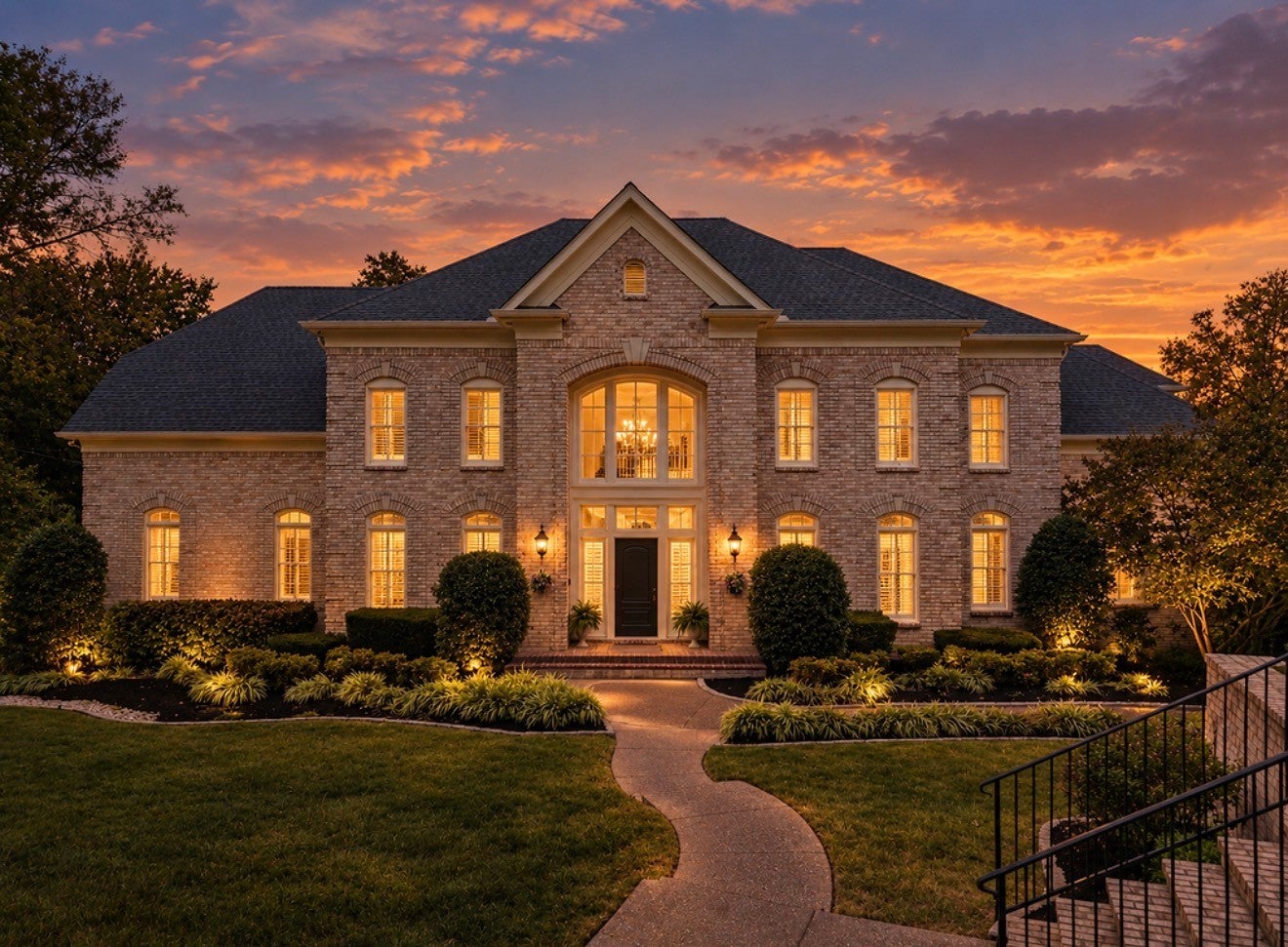 6-bed listing at 5144 Walnut Park Dr, Brentwood