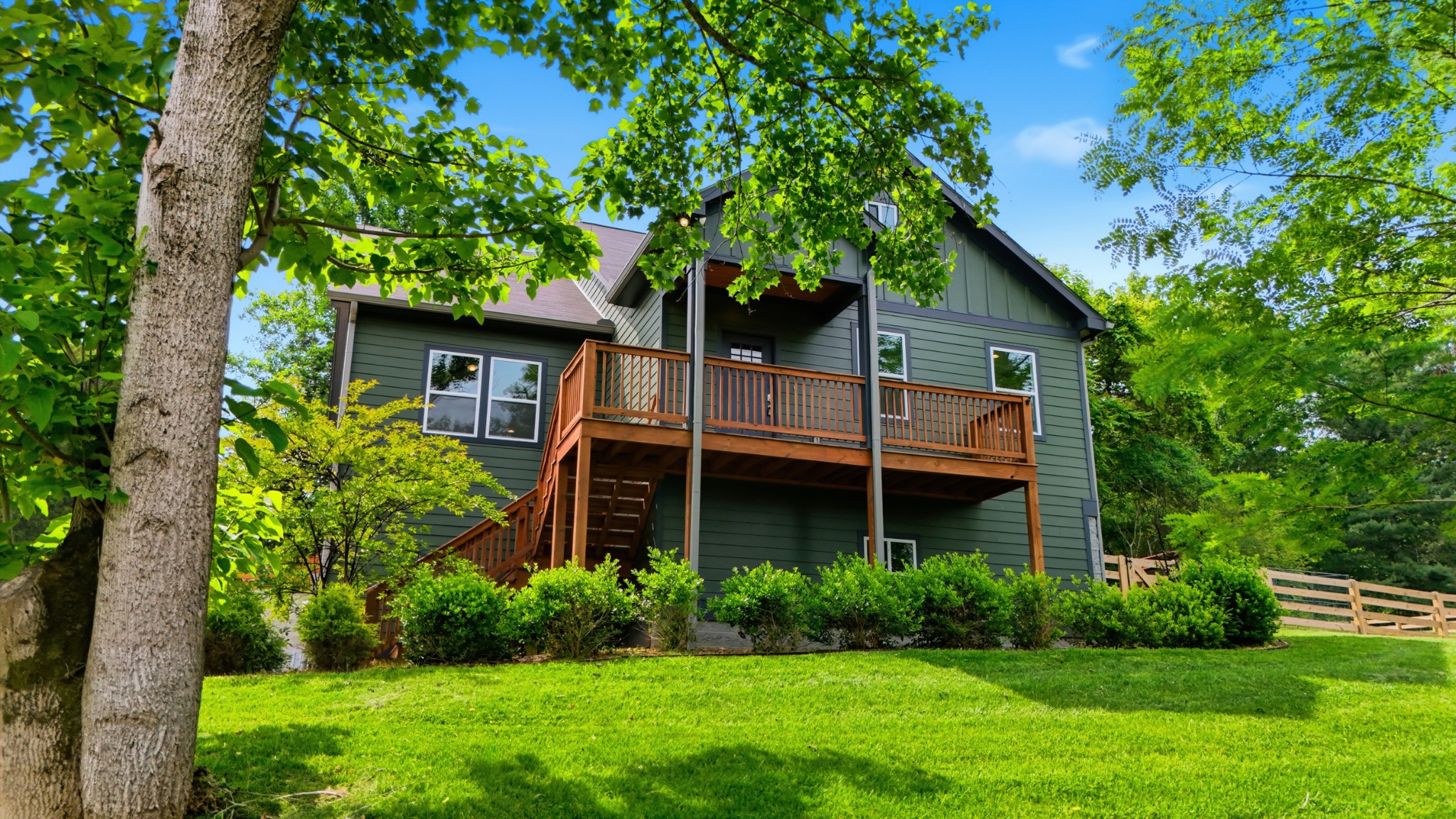 157 Lena Loop