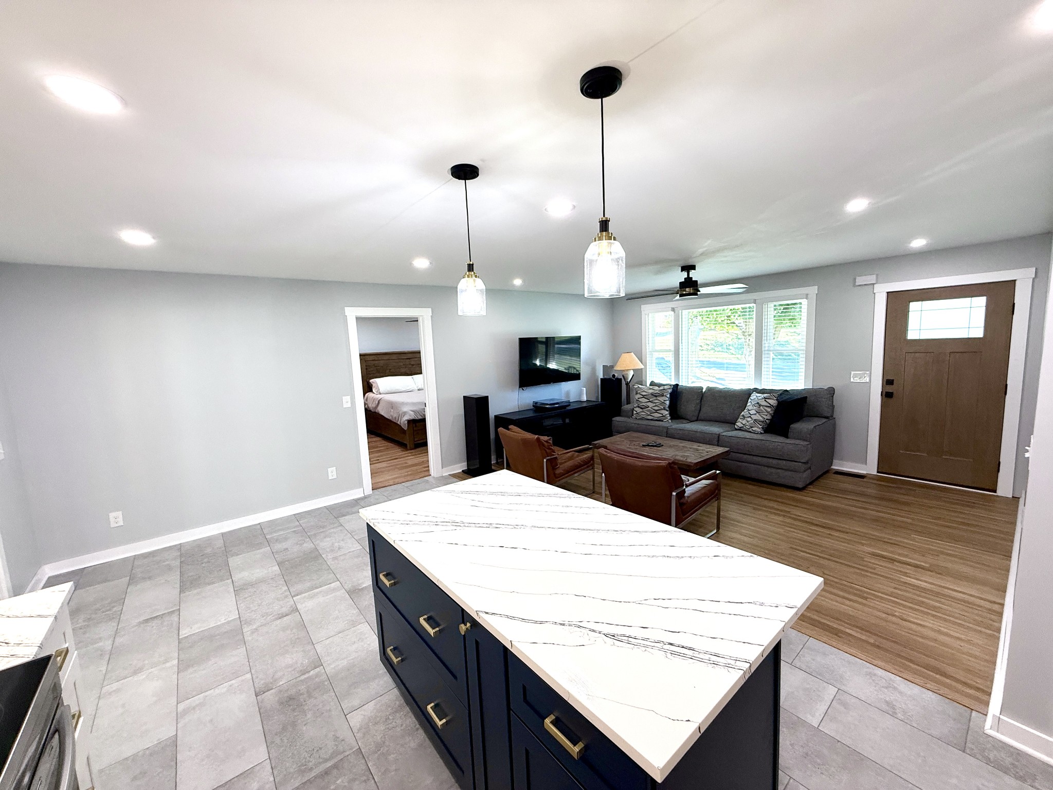 5022 Ashley Dr