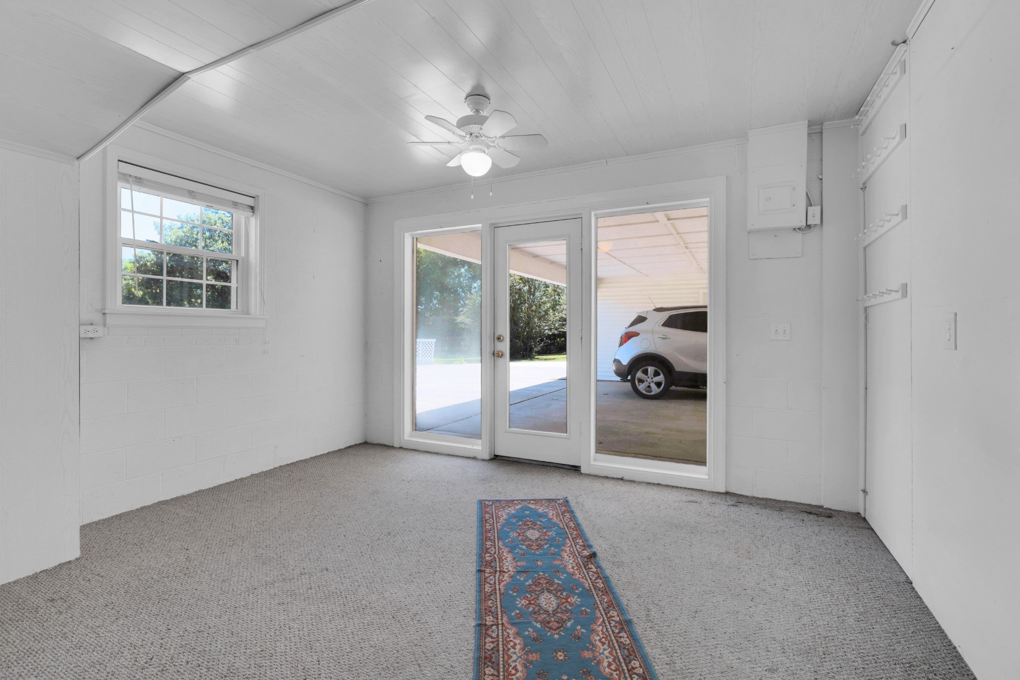 113 Cloverdale Rd