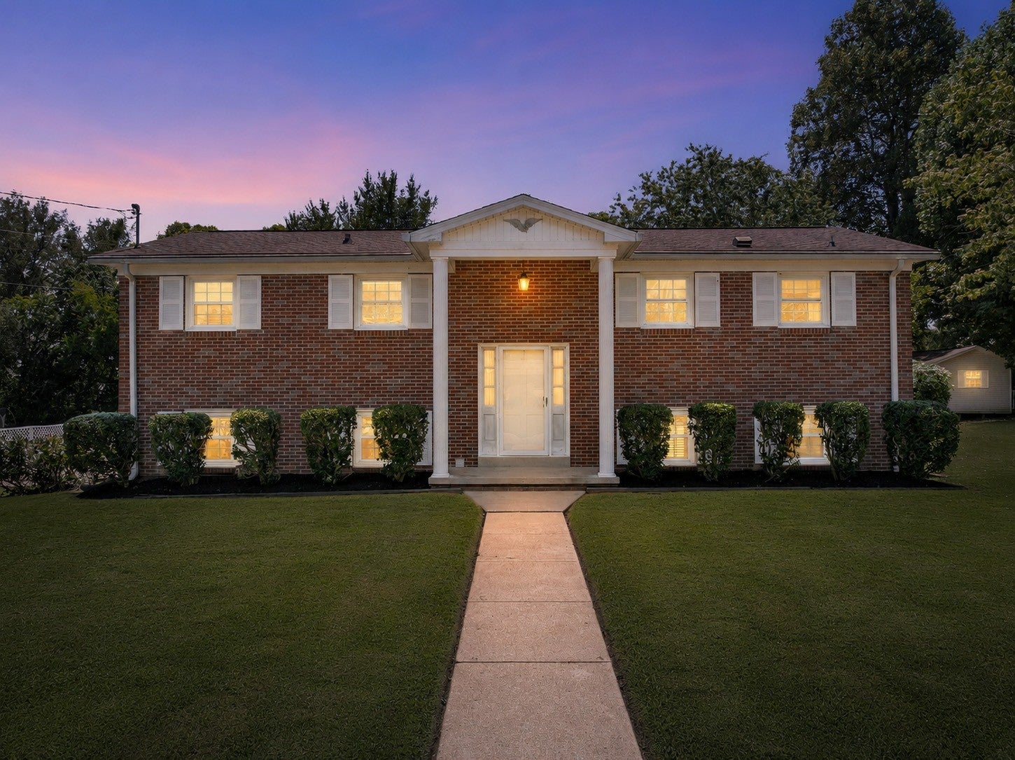 113 Cloverdale Rd