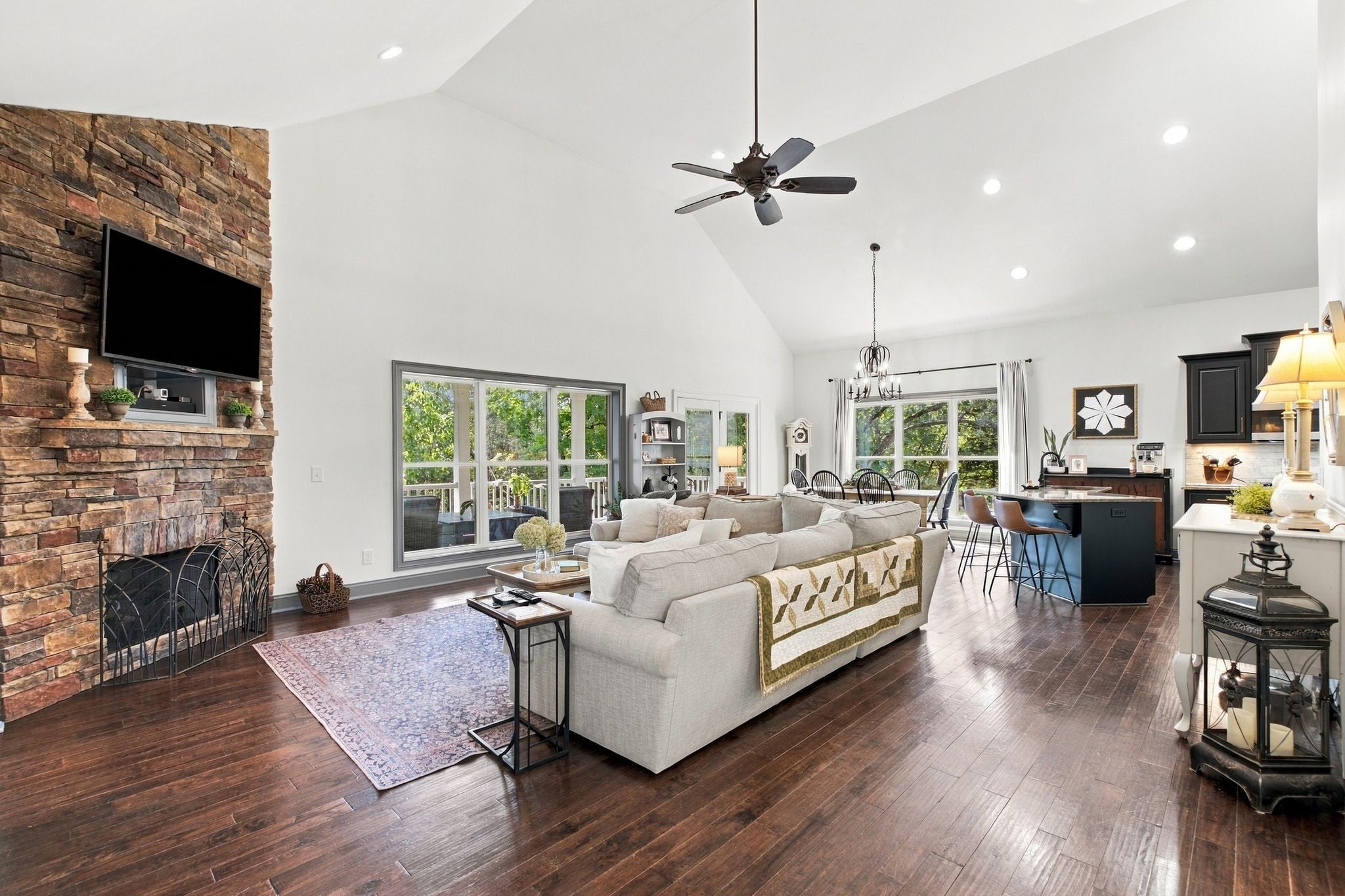 318 Cedar Hollow Ct