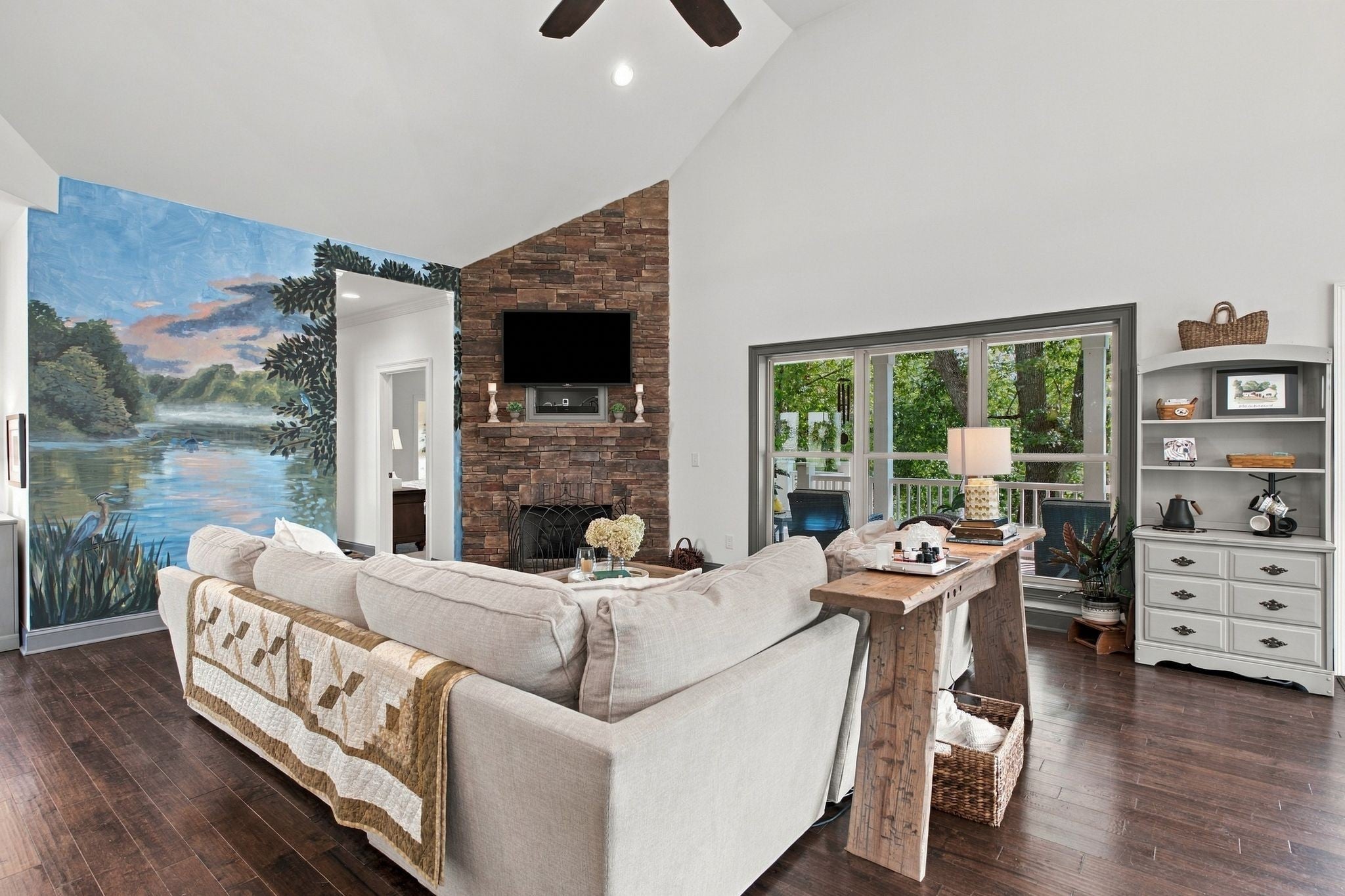 318 Cedar Hollow Ct
