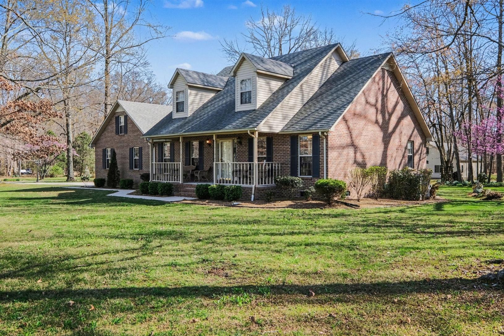 875 Sixteenth Model Rd