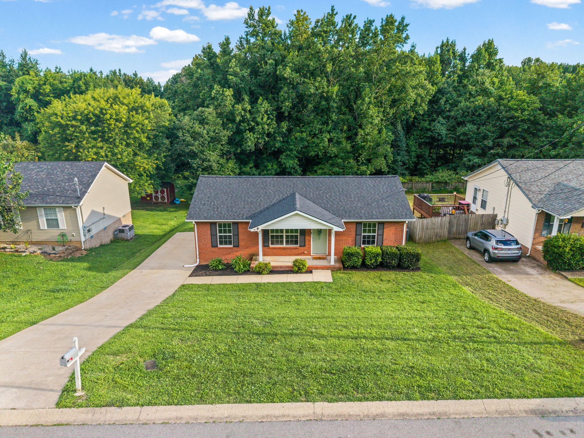 352 Donna Dr