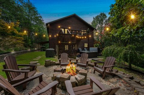 2489 Upper Middle Creek Rd Sevierville TN 37876