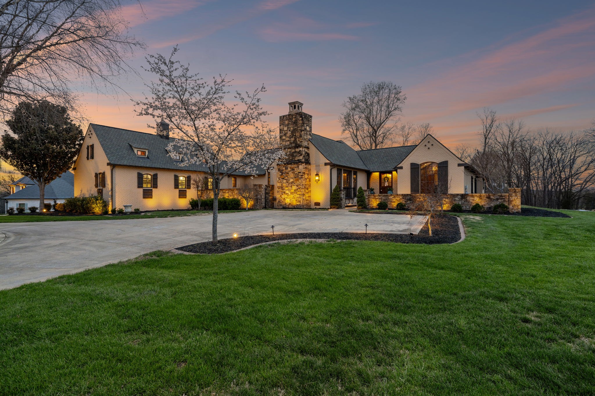 7504 Redtail Hawk Ct