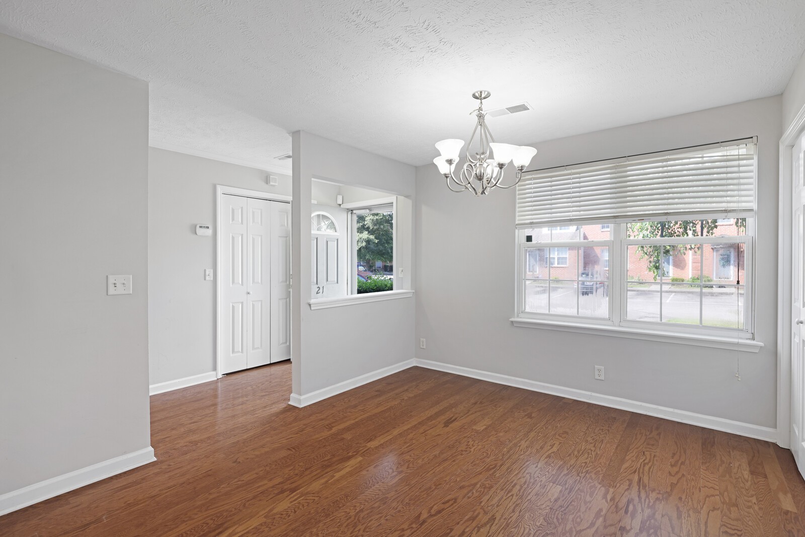 2120 Lebanon Pike 21