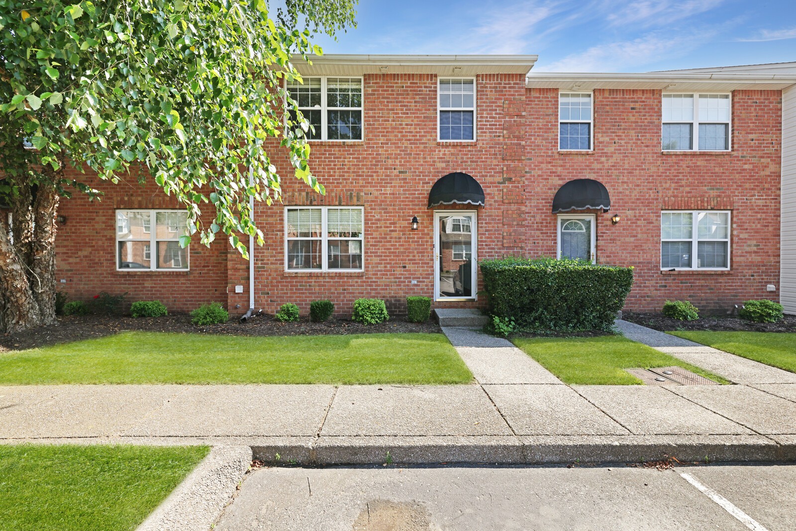 2120 Lebanon Pike 21