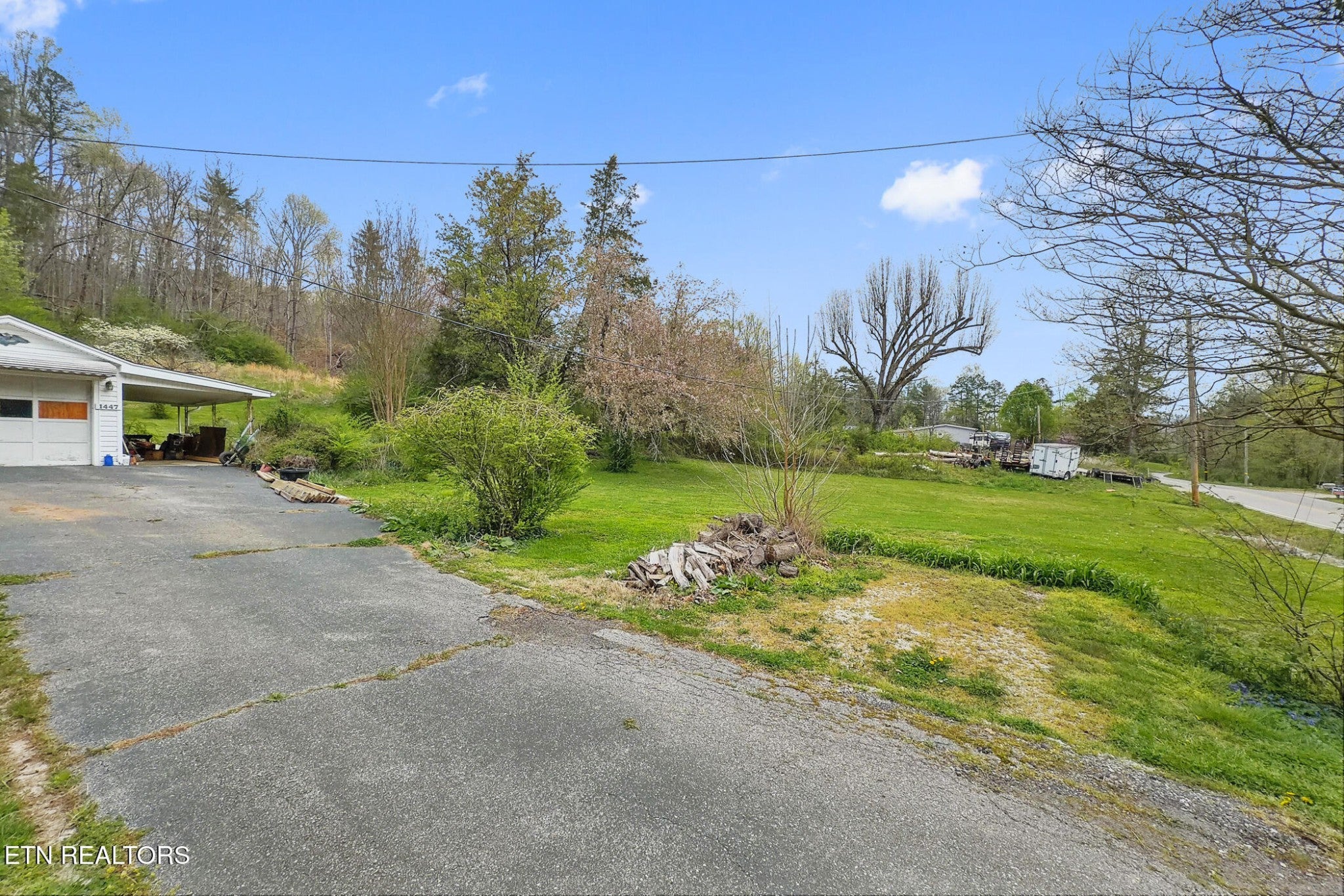 1447 Webster Rd