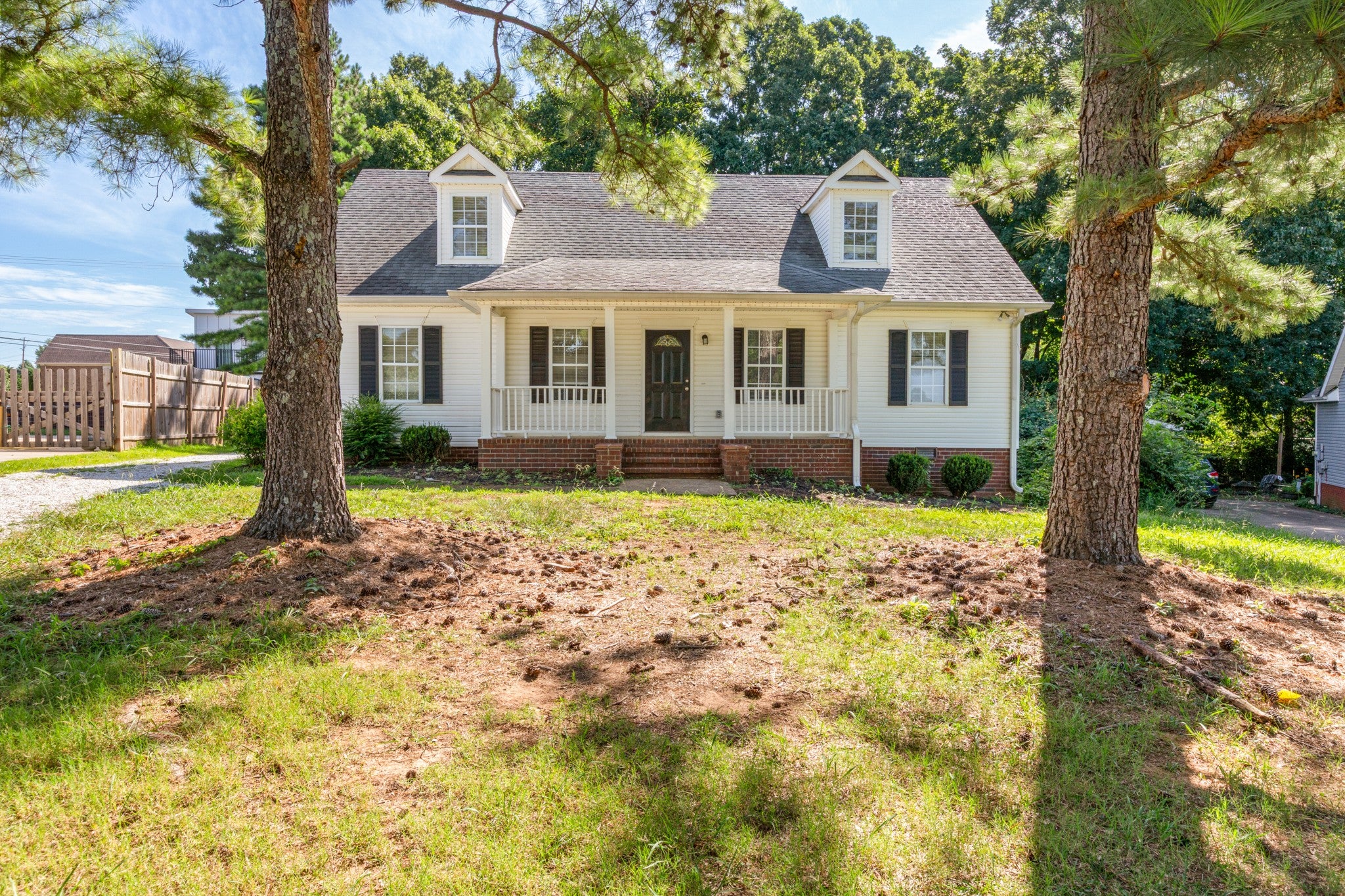 2923 Sams Ct