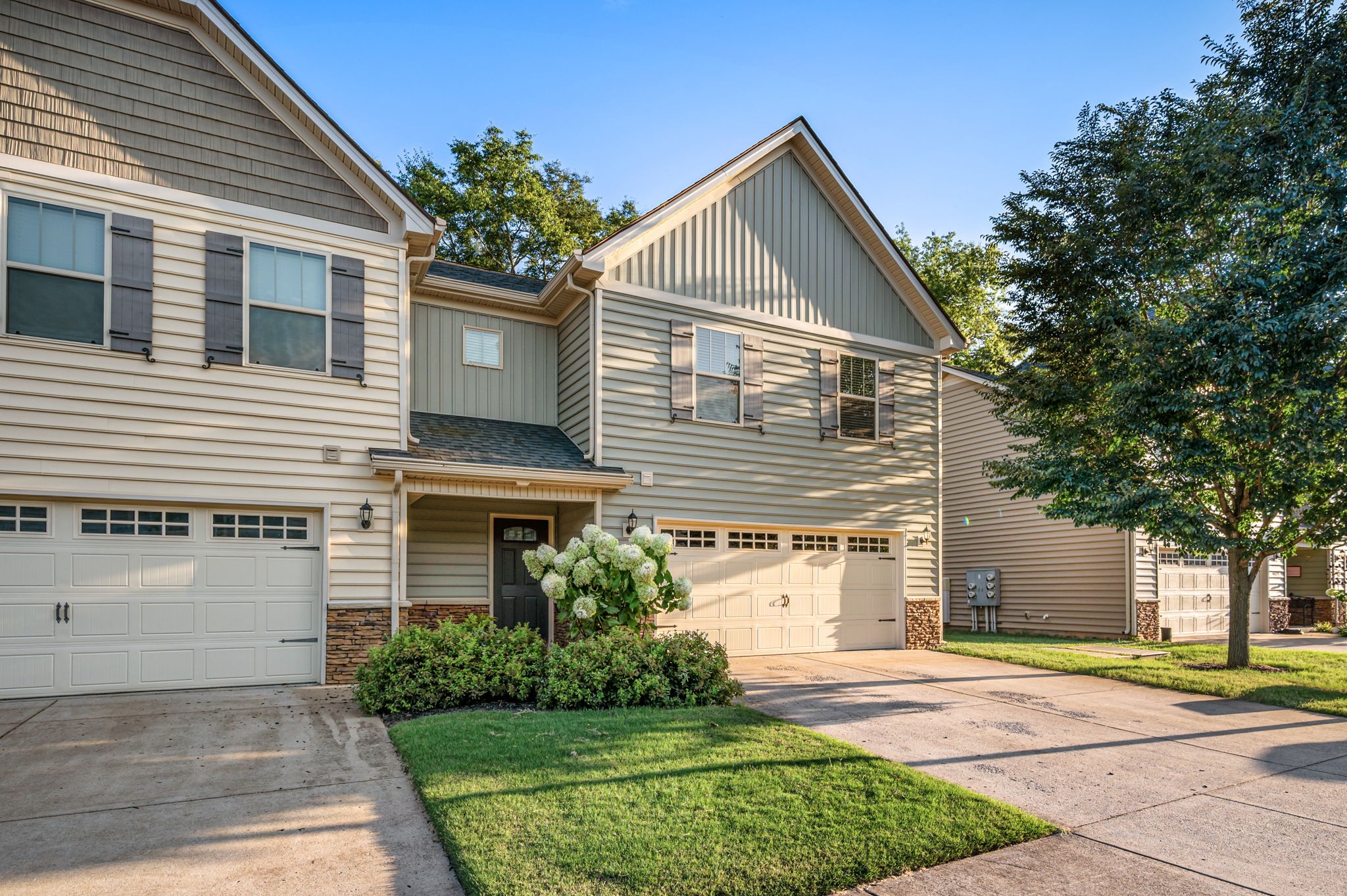 4419 Sunday Silence Way