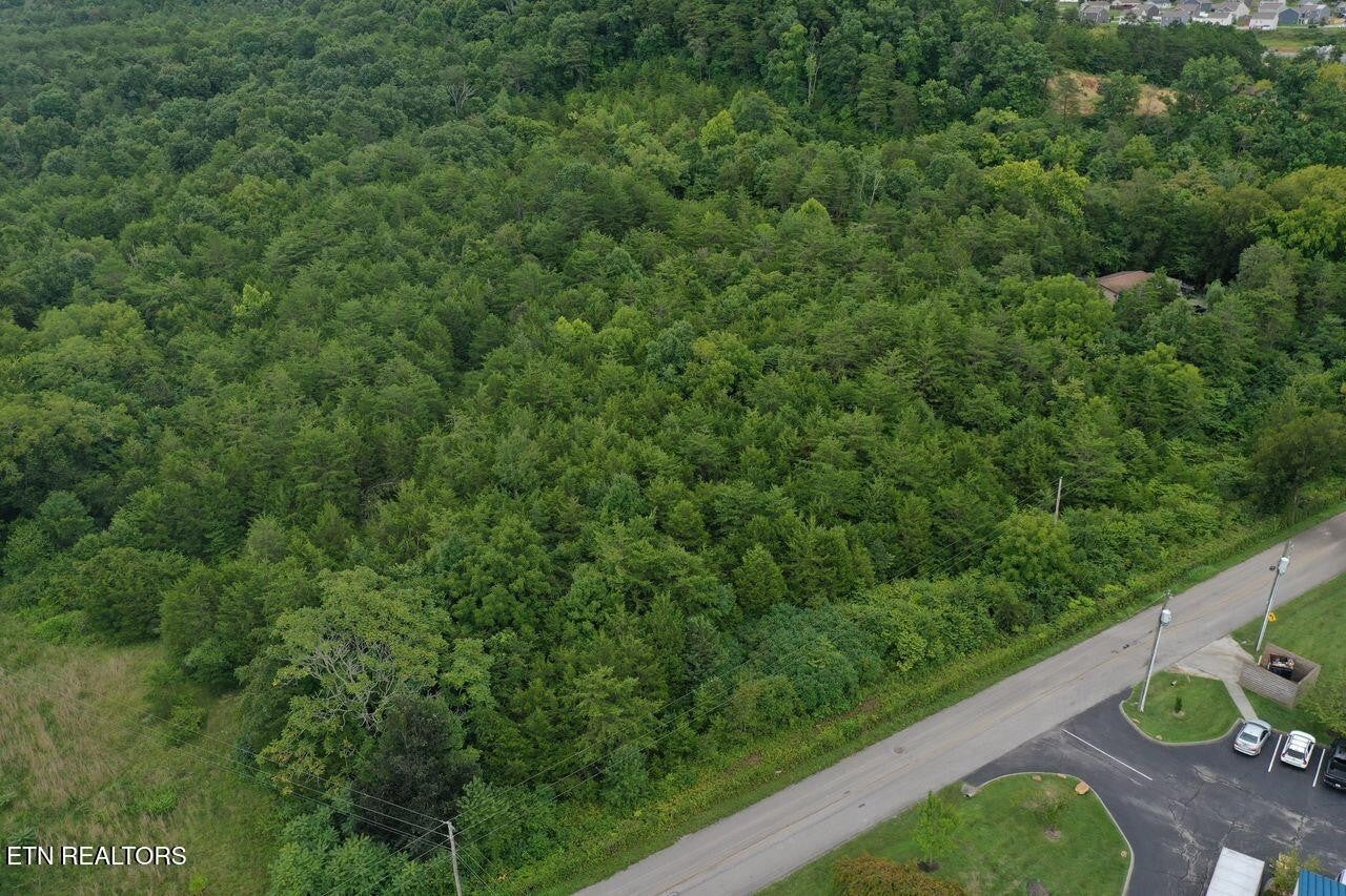 220 Milldale Rd