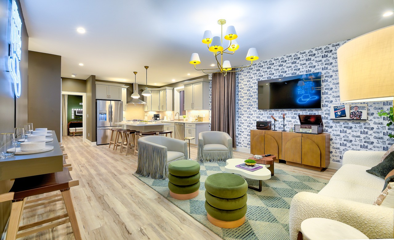 1112 Baptist World Center Dr 1