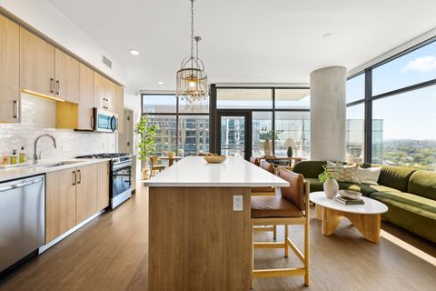 1212 Demonbreun St 1802 Nashville TN 37203