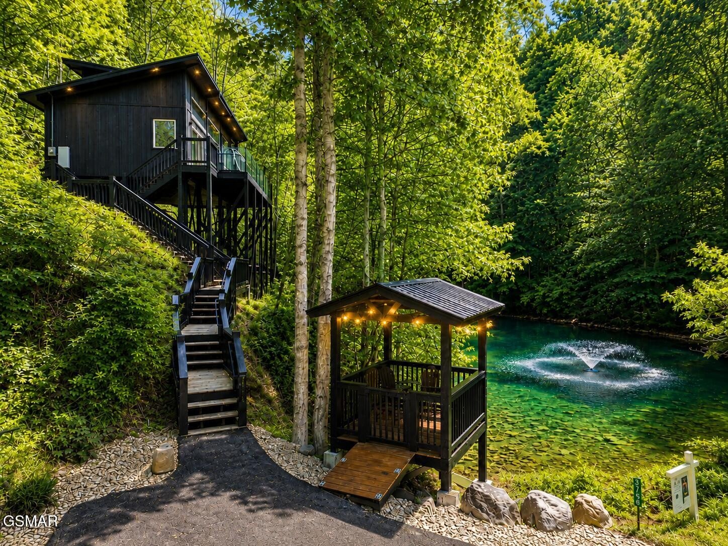 2338 Willow Lane
