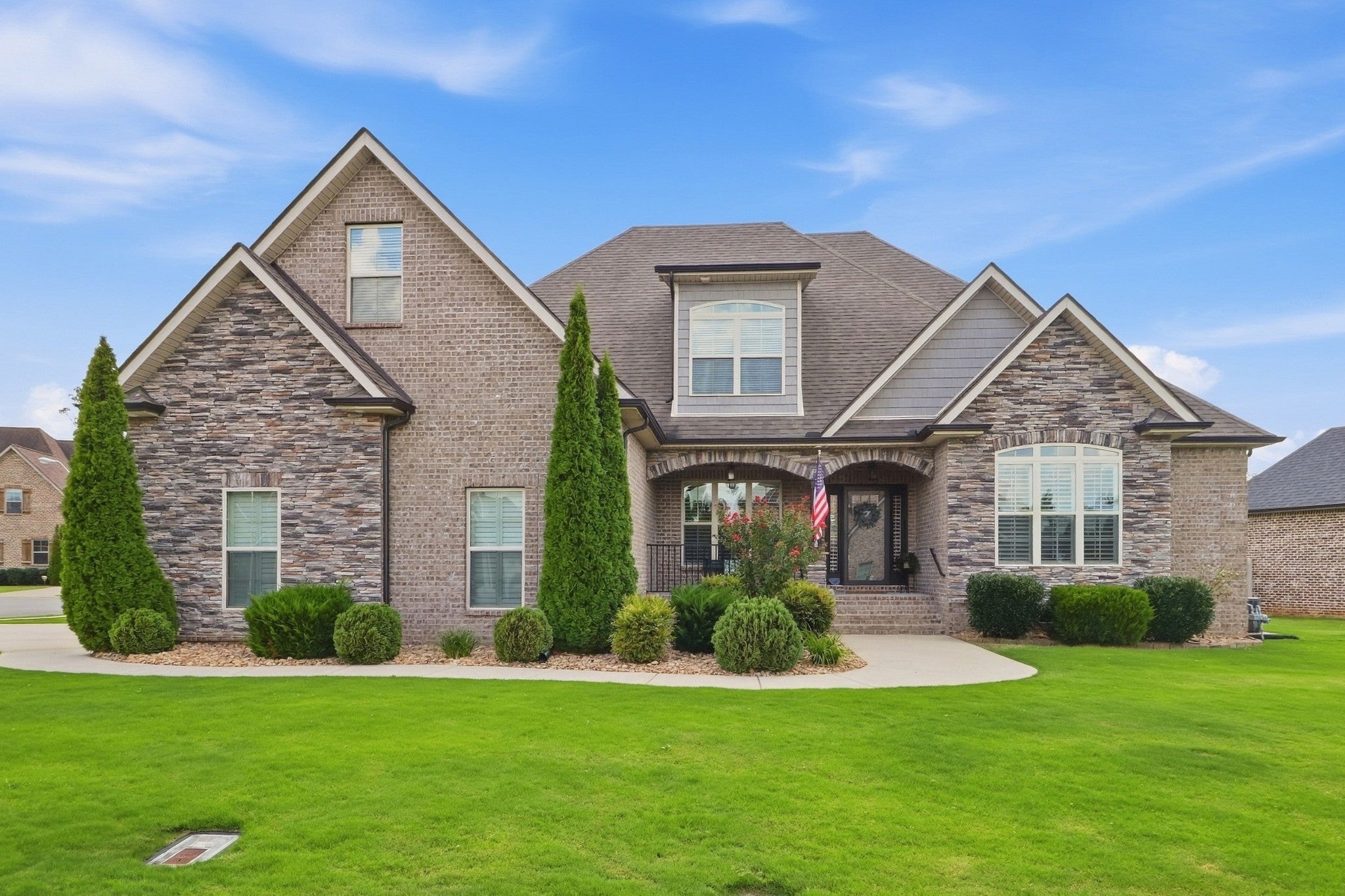 2328 Lionheart Dr