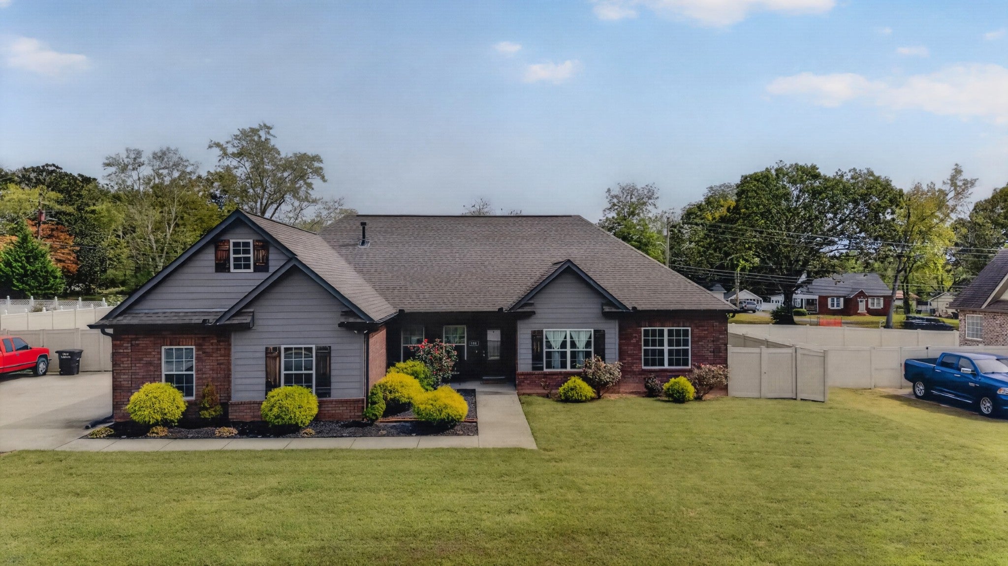 104 Creekstone Dr