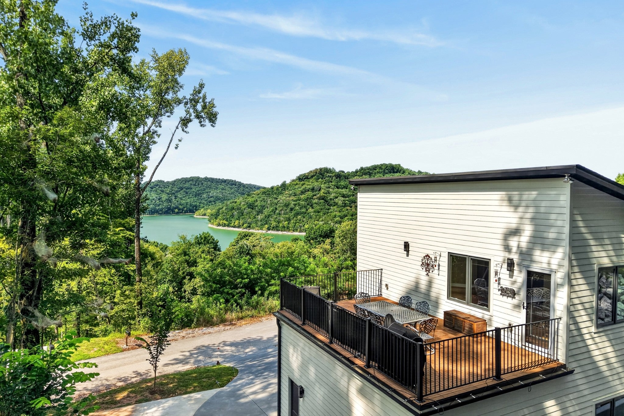 2343 Shoreside Dr
