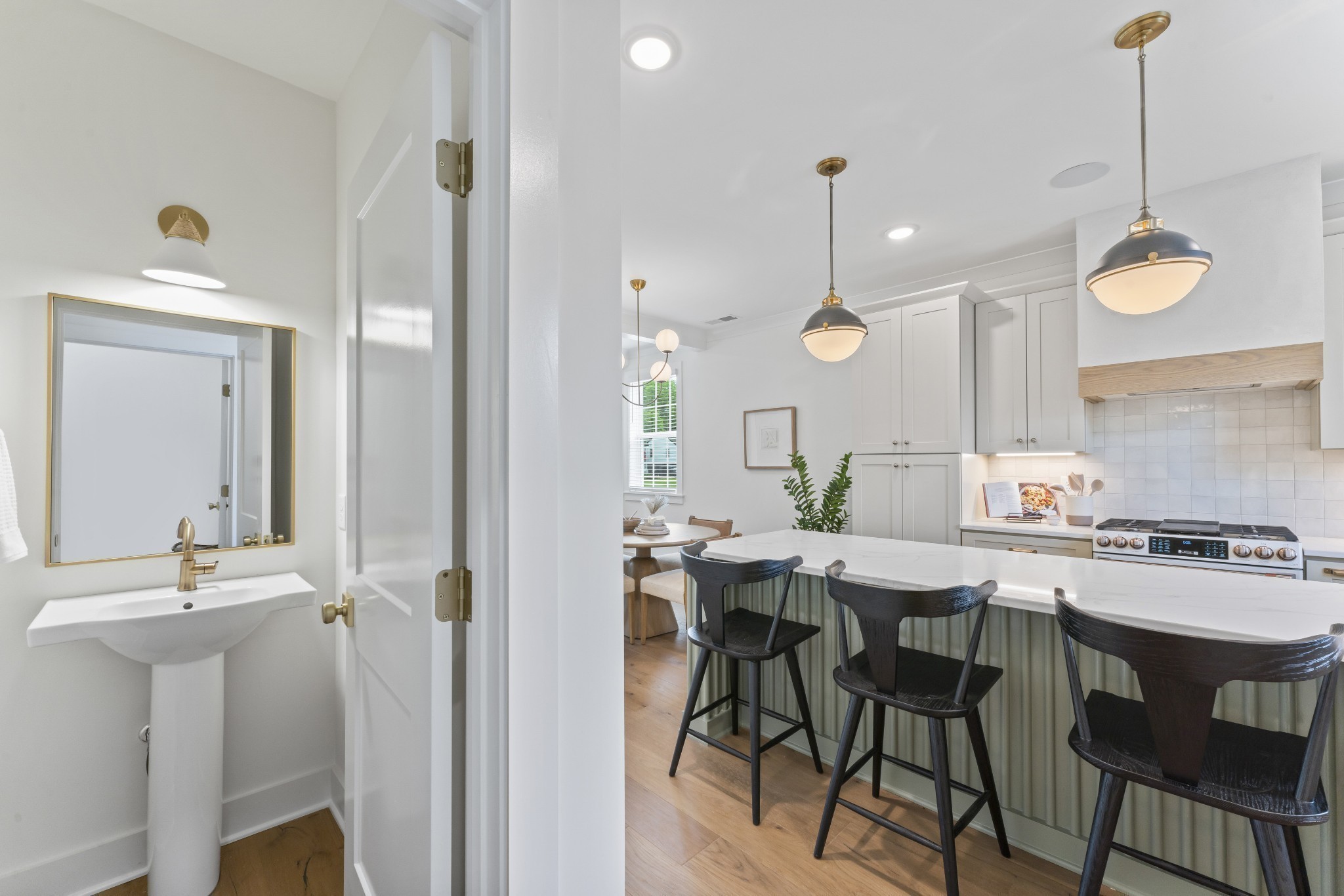 504 Edwin St 1